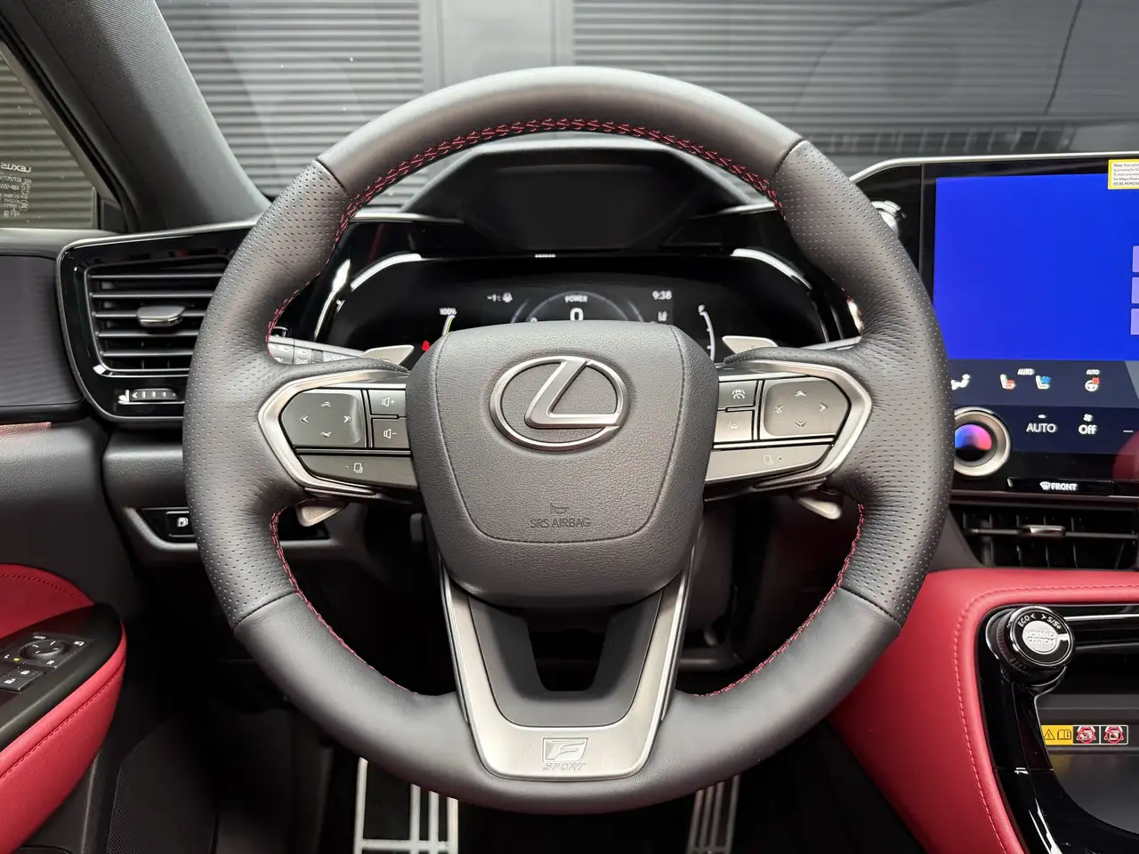 Lexus NX снимка Lexus NX