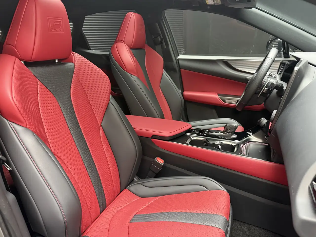 Lexus NX снимка Lexus NX