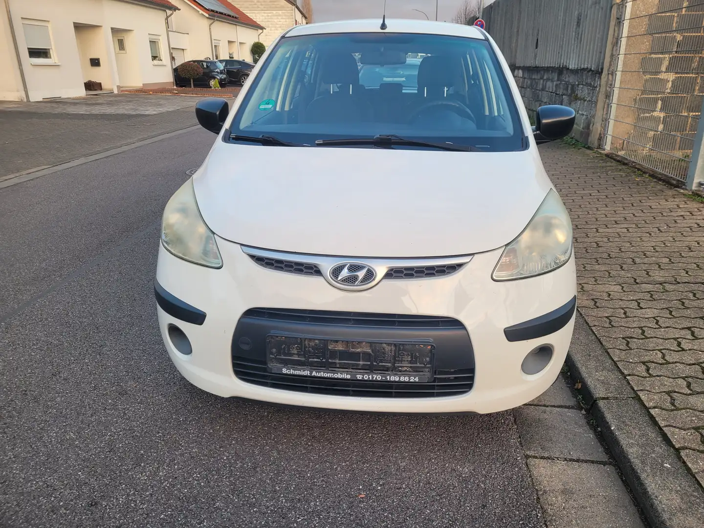 Hyundai i10 i10 1.1 Editio Weiß - 1