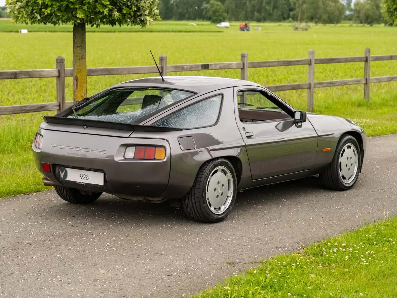 Porsche 928S met S4 upgrade, foto 7