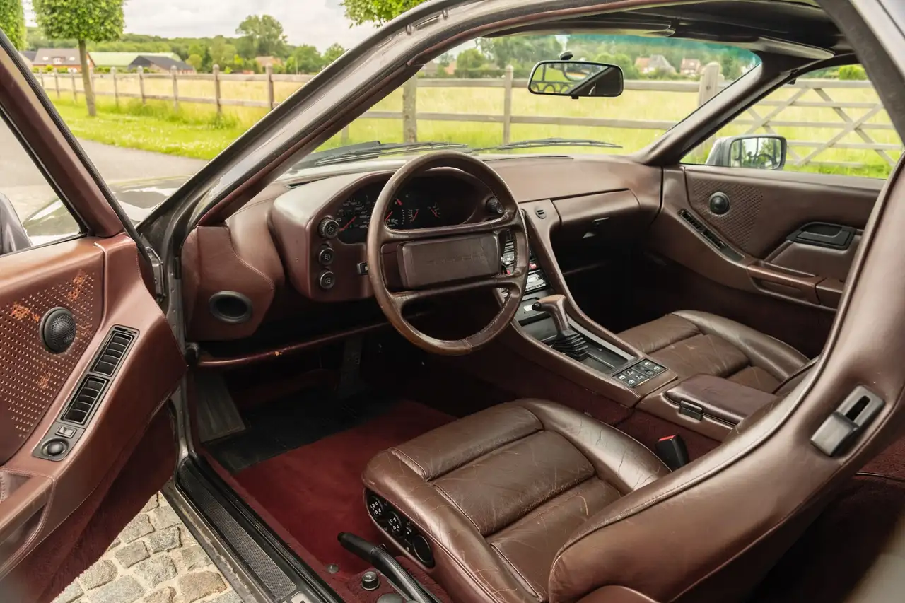 Porsche 928S met S4 upgrade, foto 12