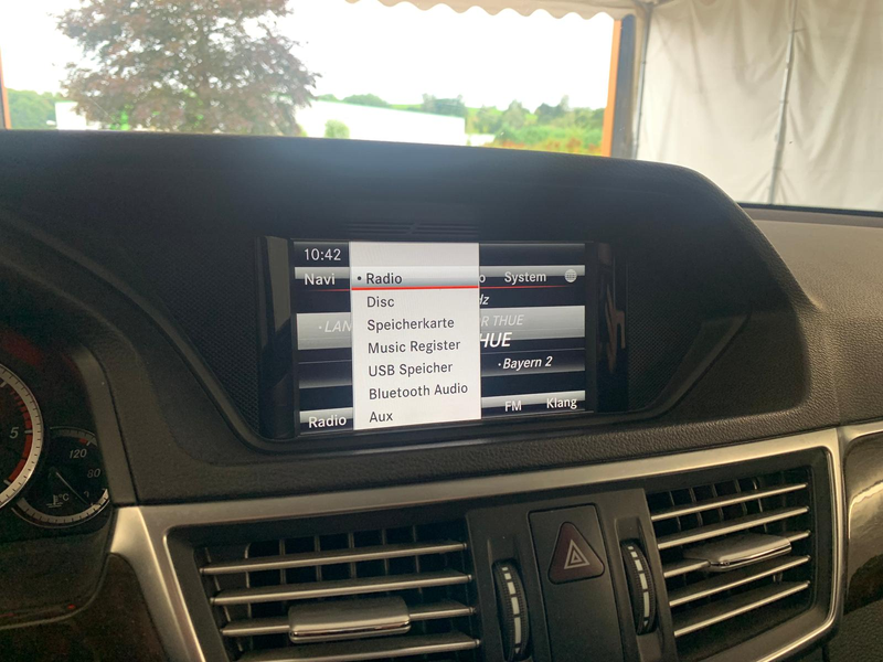 Mercedes-Benz E 200 T ILS-XENON/NAVIGATION/AHK/SITZHEIZUNG — photo 8
