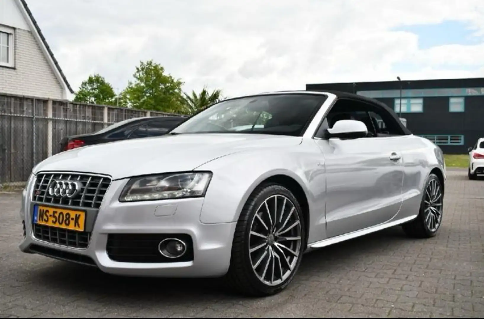 Audi A5 2.0 TFSI Pro Line S line uitgevoerd 211pk cabrio Grijs - 1