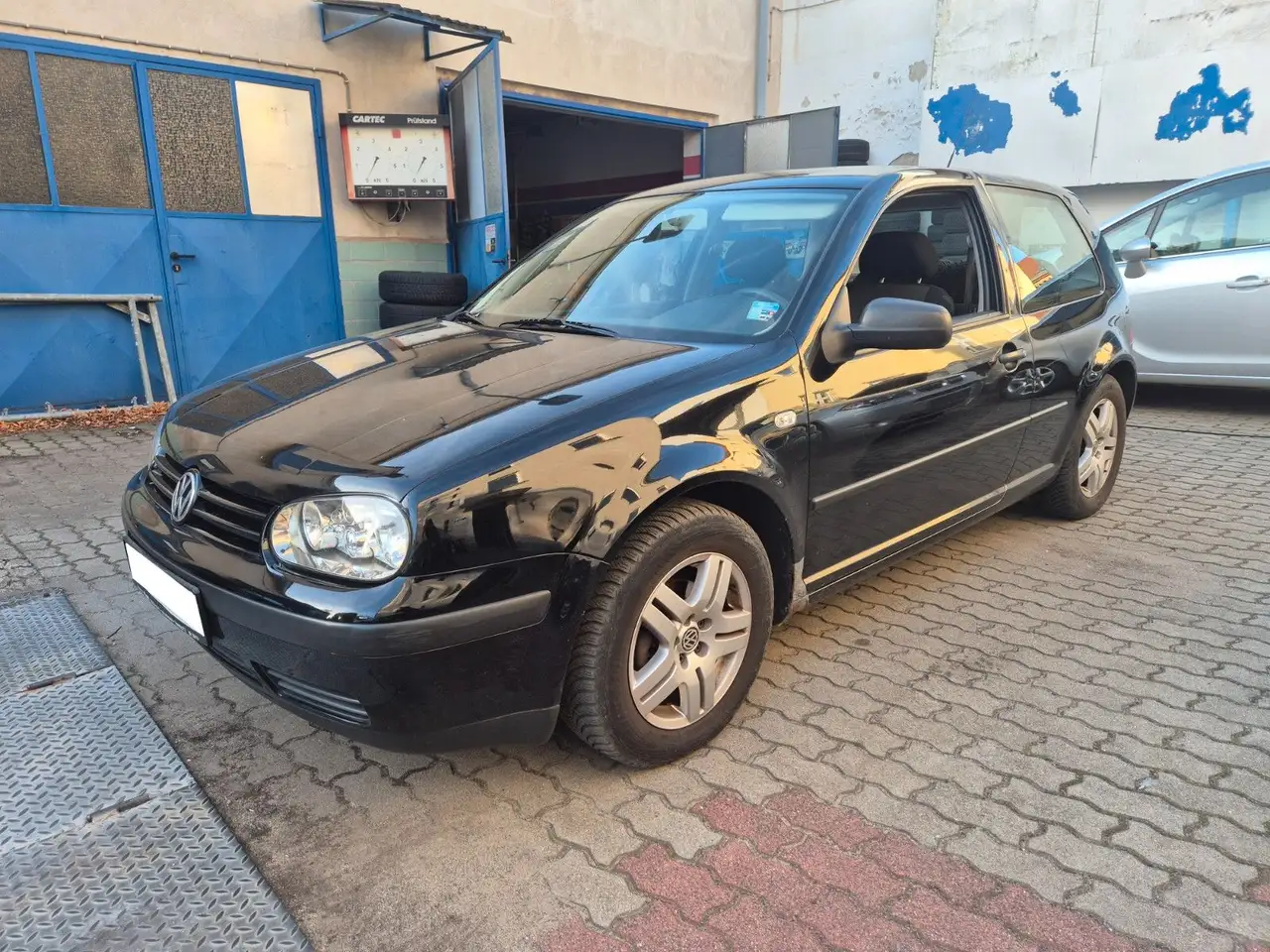 Volkswagen Golf 1.6 Comfortline - KLIMA - KEIN TÜV -, foto 1