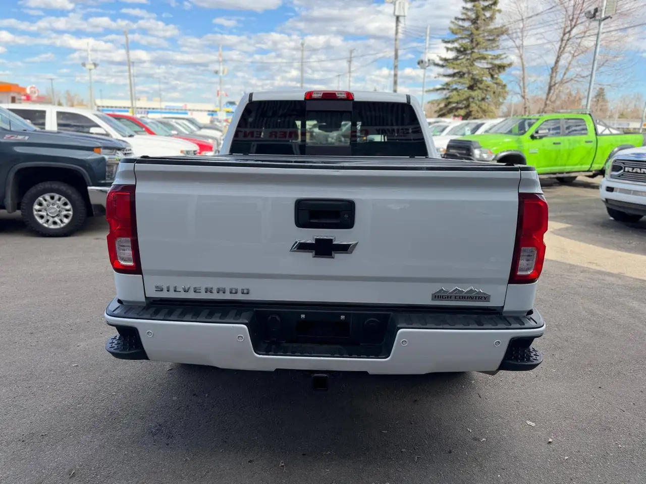 Chevrolet Silverado 1500 снимка Chevrolet Silverado 1500