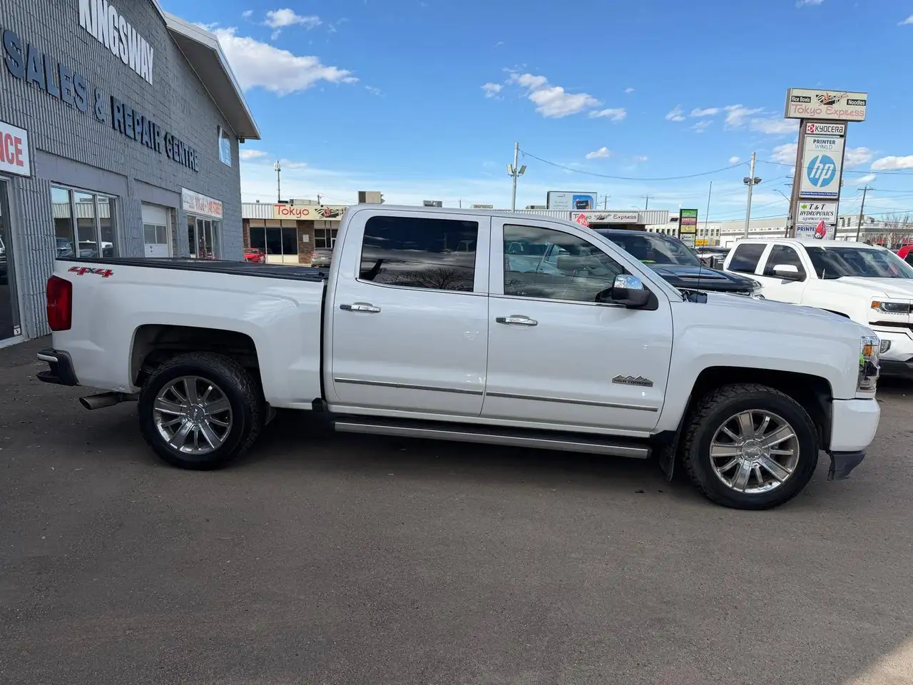 Chevrolet Silverado 1500 снимка Chevrolet Silverado 1500