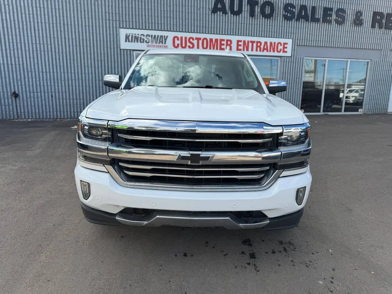 Chevrolet Silverado 1500 снимка Chevrolet Silverado 1500