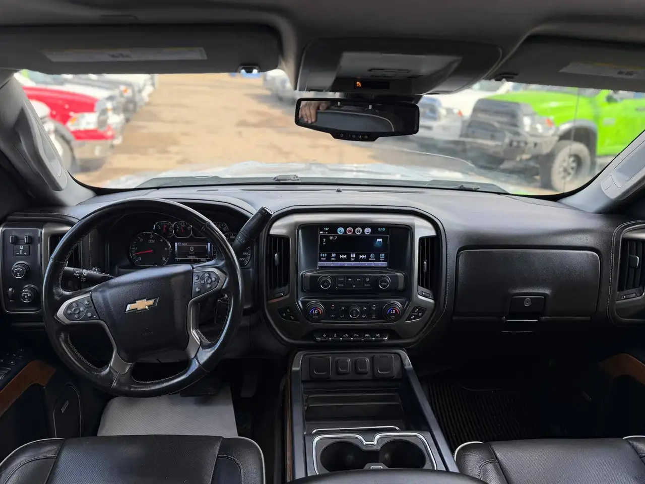 Chevrolet Silverado 1500 снимка Chevrolet Silverado 1500