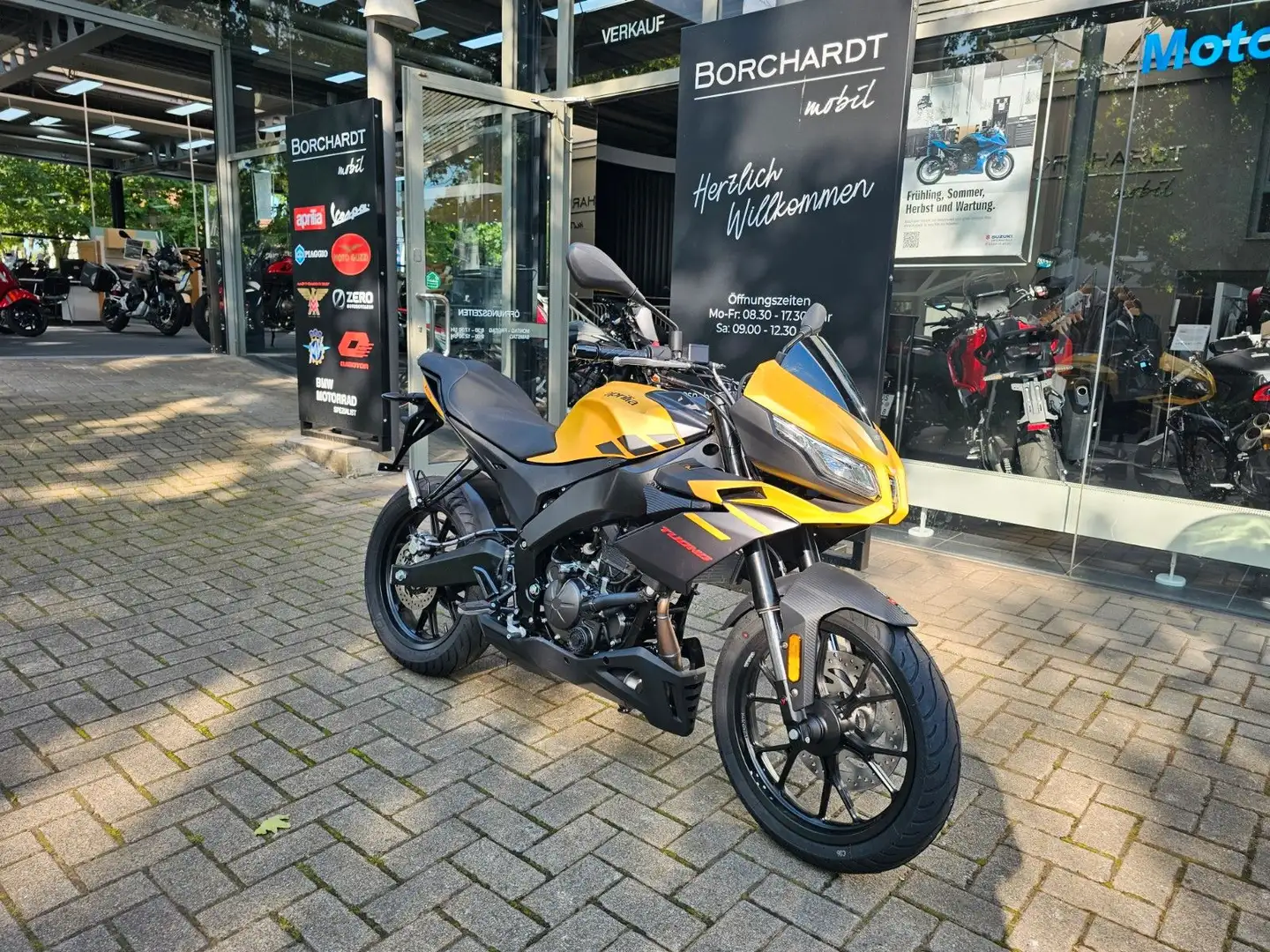Aprilia Tuono 125, 15PS, Sonderfinanzierung Galben - 1