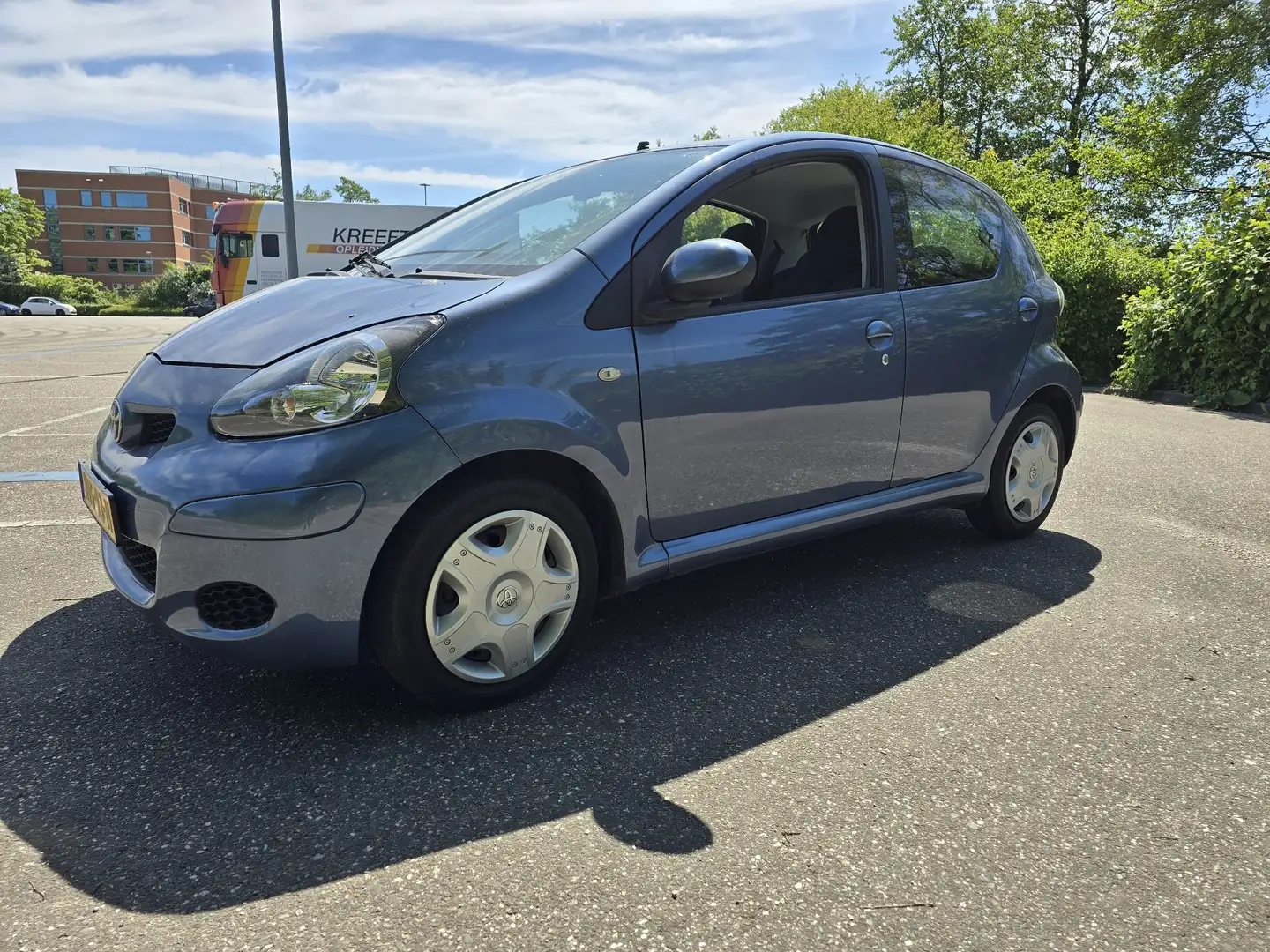 Toyota Aygo 1.0-12V Access Gris - 1