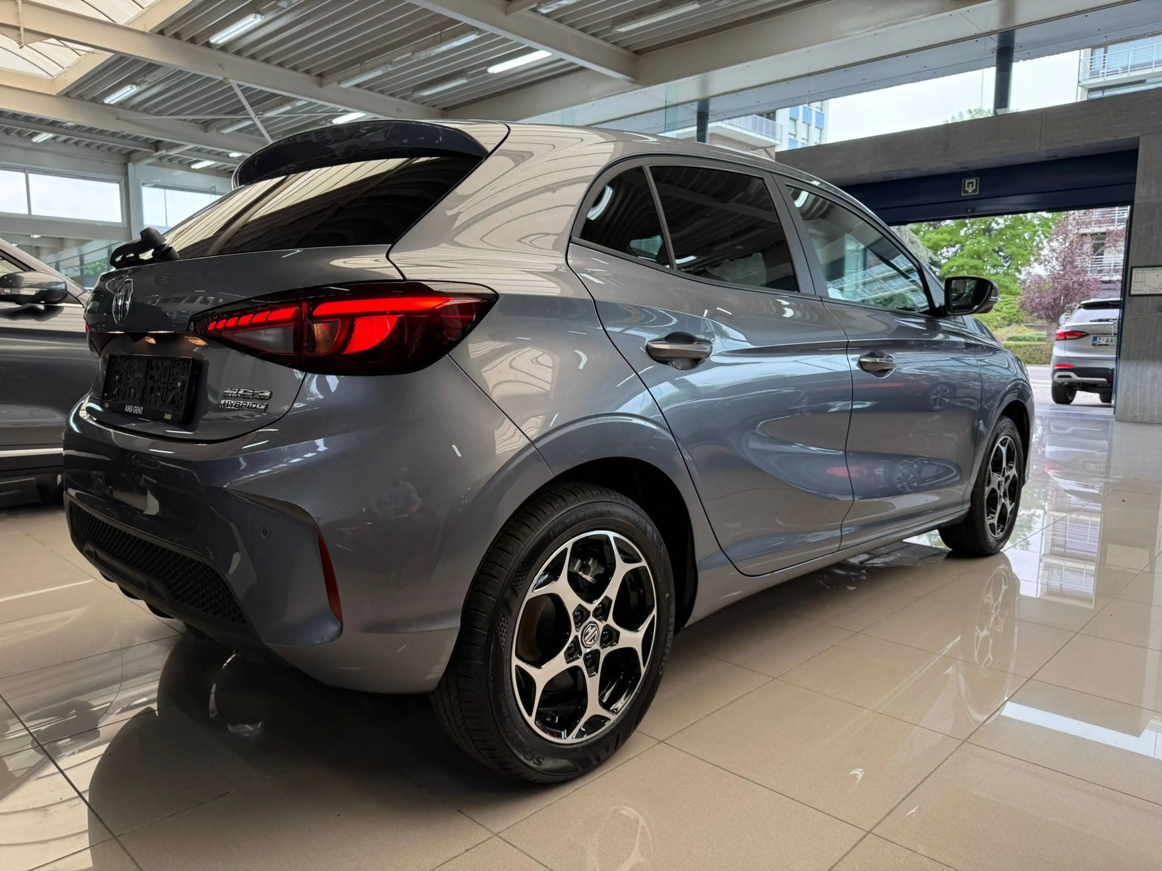 MG MG3 Hybrid+ AUTOMAAT LUXURY 194PK - NIEUW — photo 7