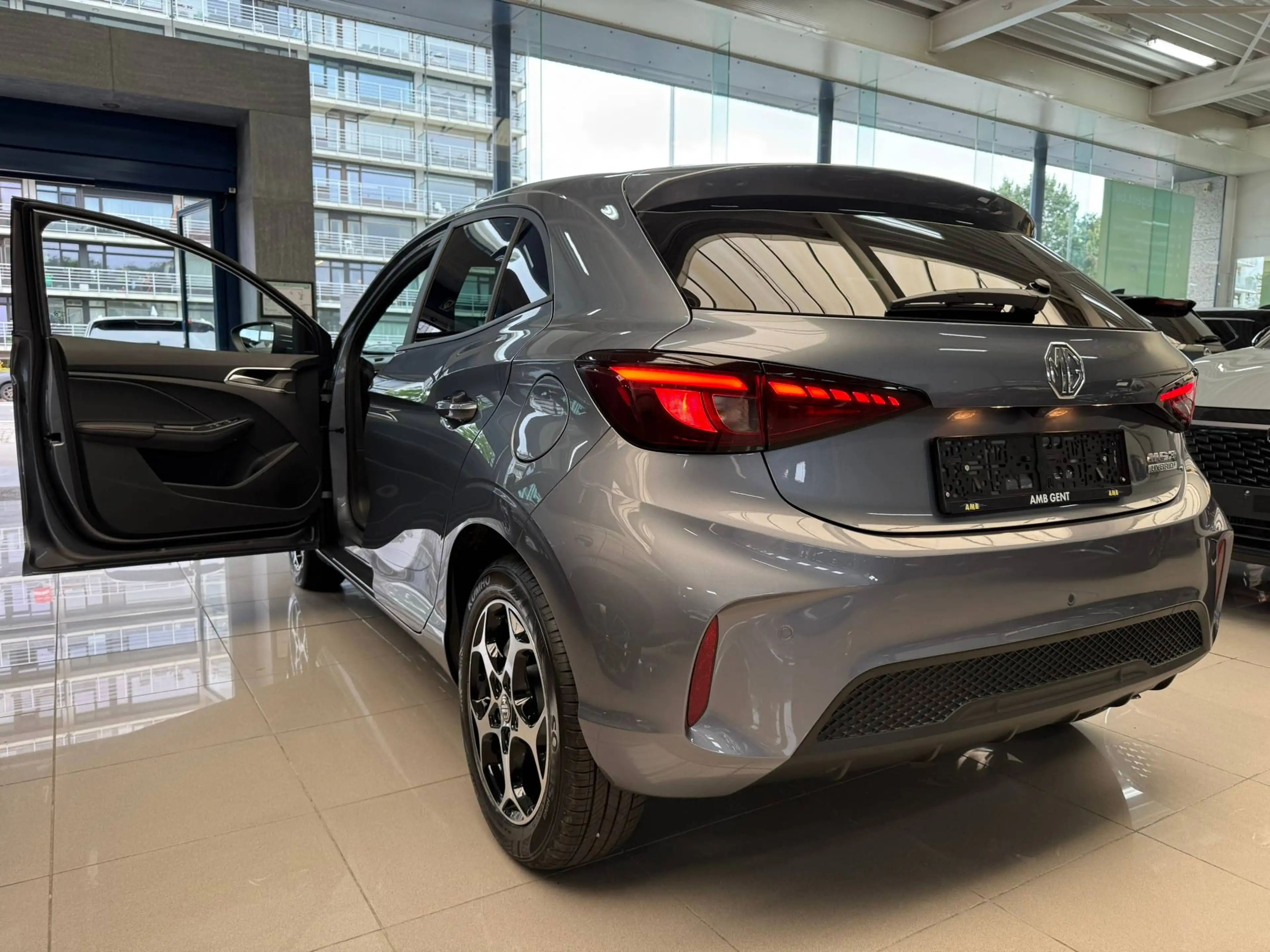 MG MG3 Hybrid+ AUTOMAAT LUXURY 194PK - NIEUW — photo 9