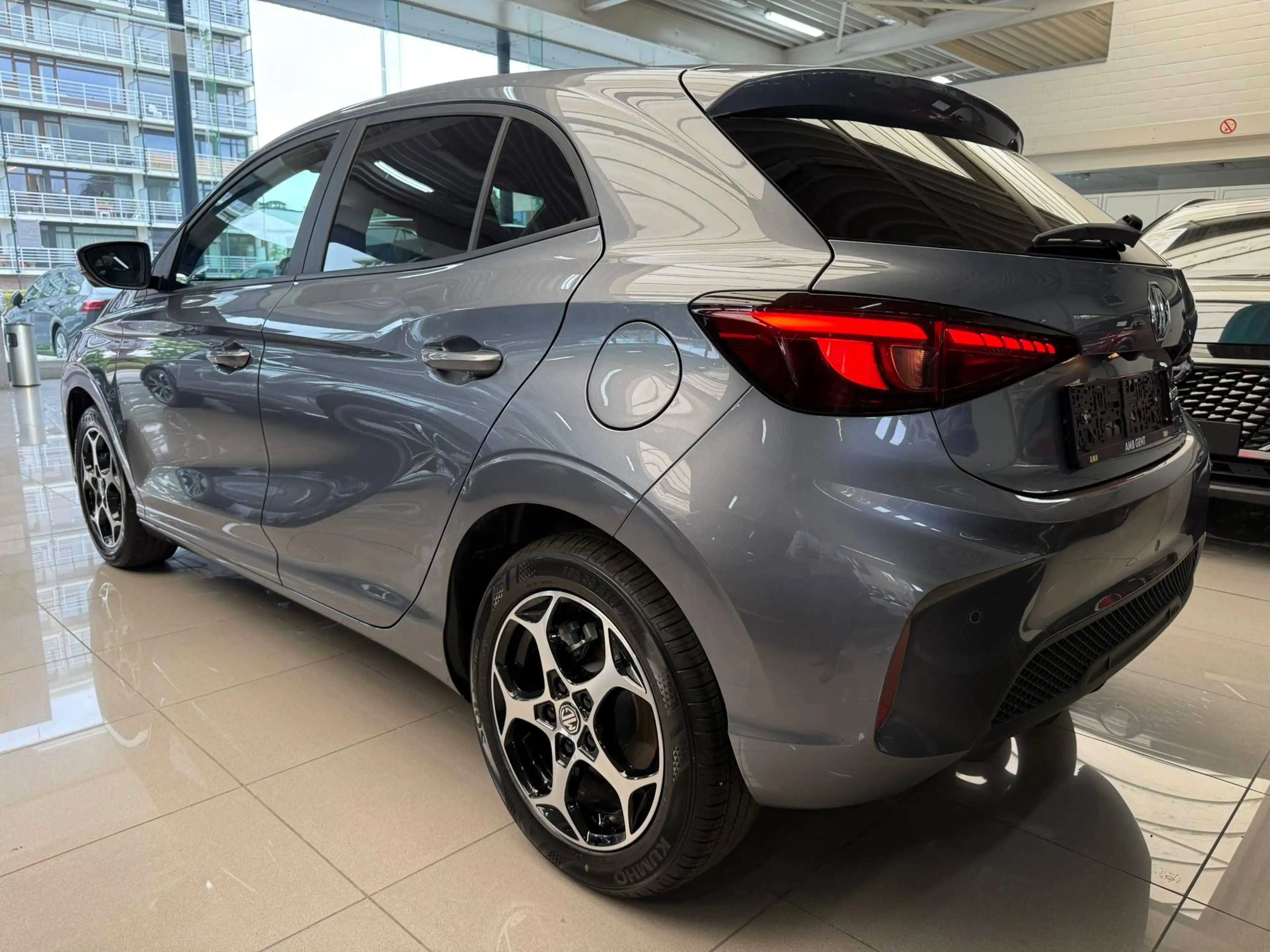 MG MG3 Hybrid+ AUTOMAAT LUXURY 194PK - NIEUW — photo 5