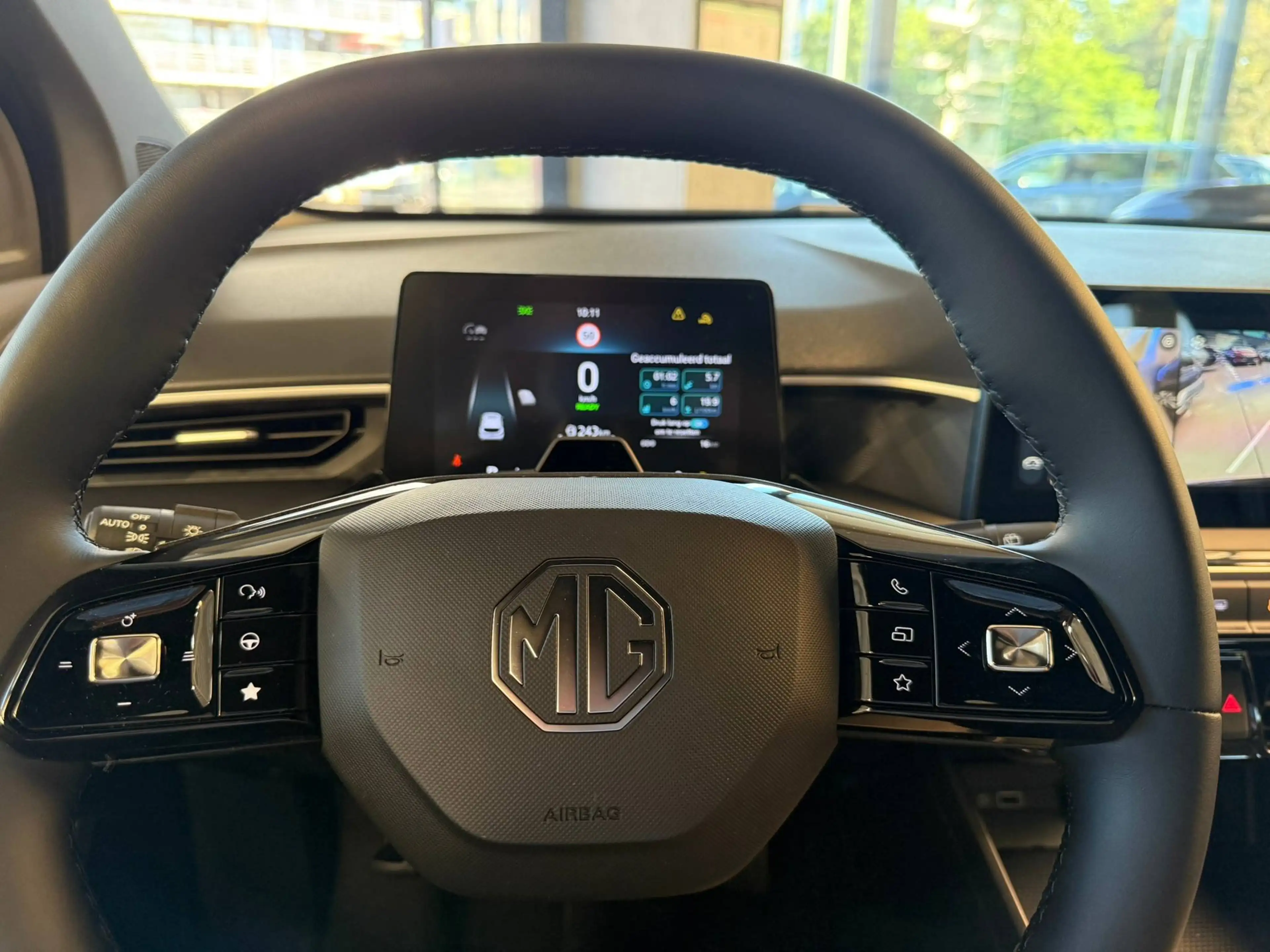 MG MG3 Hybrid+ AUTOMAAT LUXURY 194PK - NIEUW — photo 11