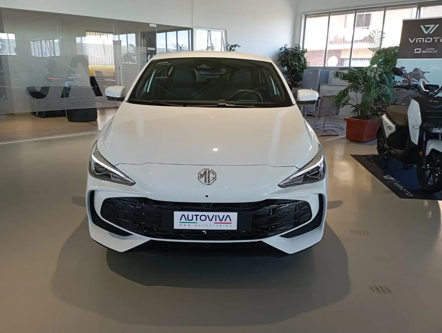 MG MG3 1.5 Hybrid+ Luxury Bianco - 2