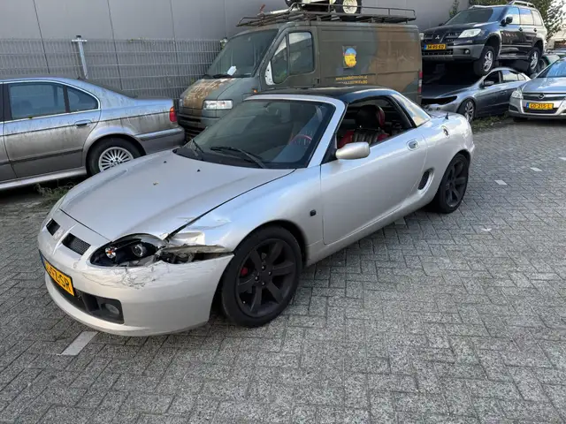 MG MGF 1.8i