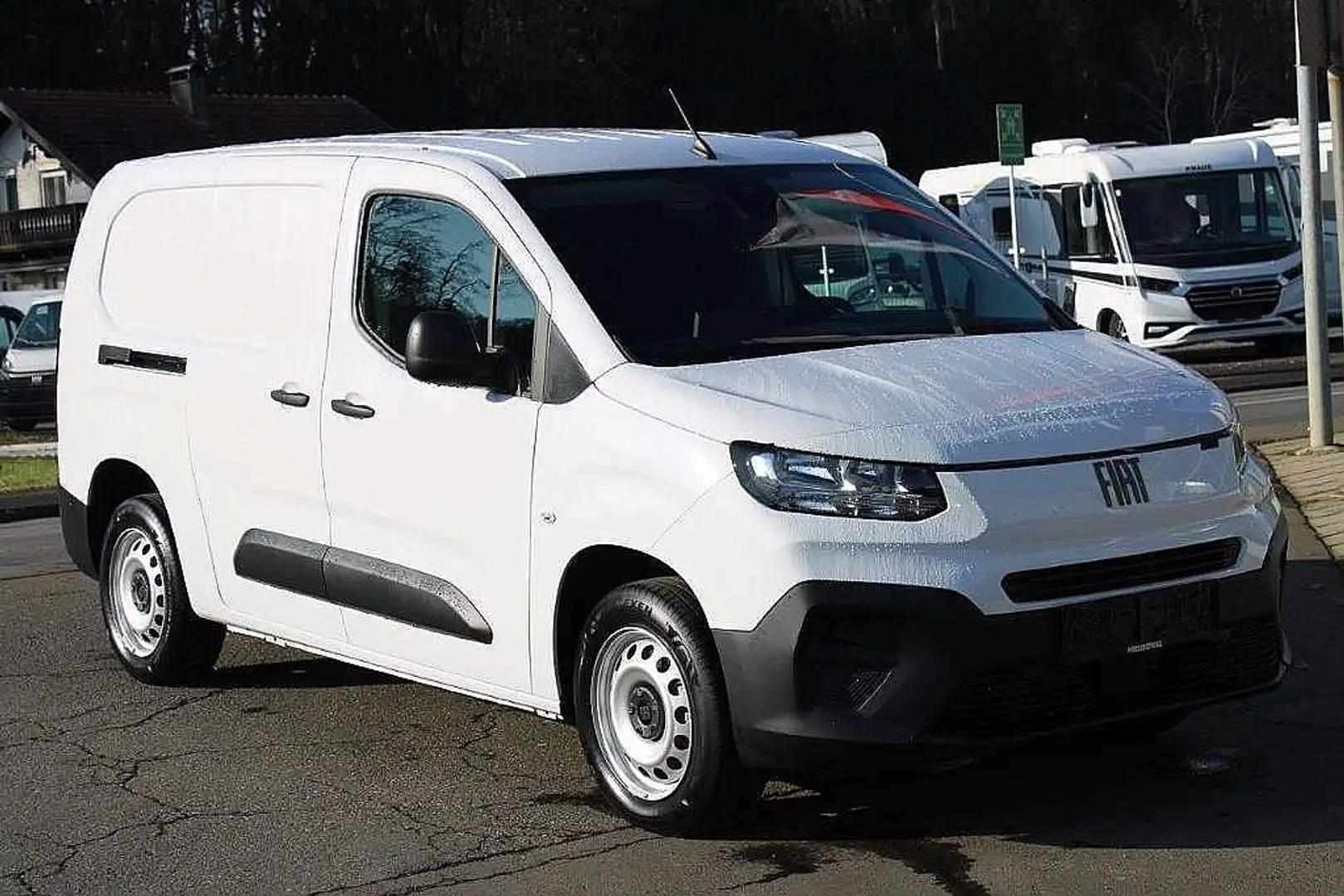 Fiat Doblo KW L2 XL 100 PS 10" Radio Boden Laderaum ... Weiß - 1