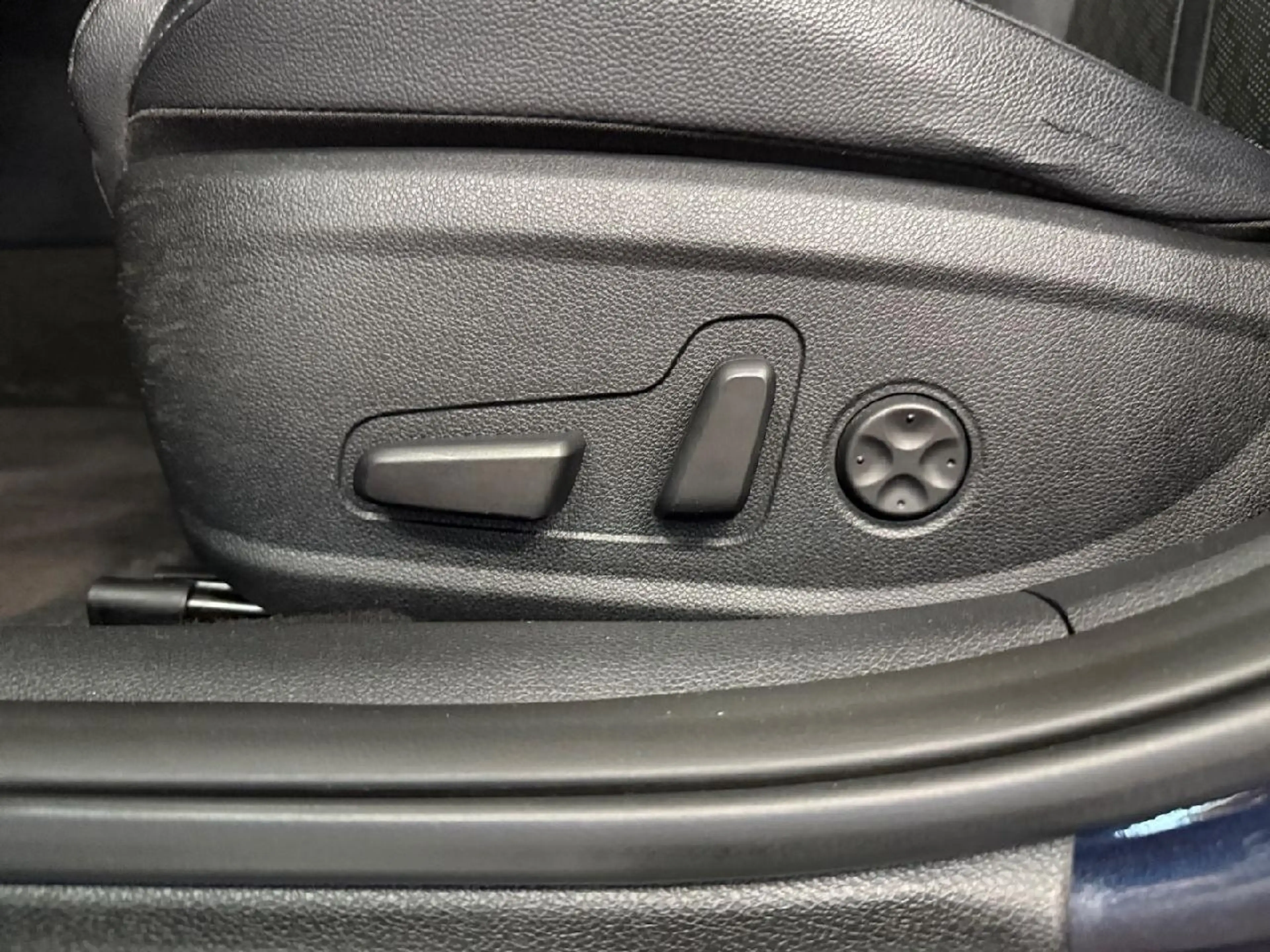 Kia Optima Spirit Plug-in Hybrid — photo 13