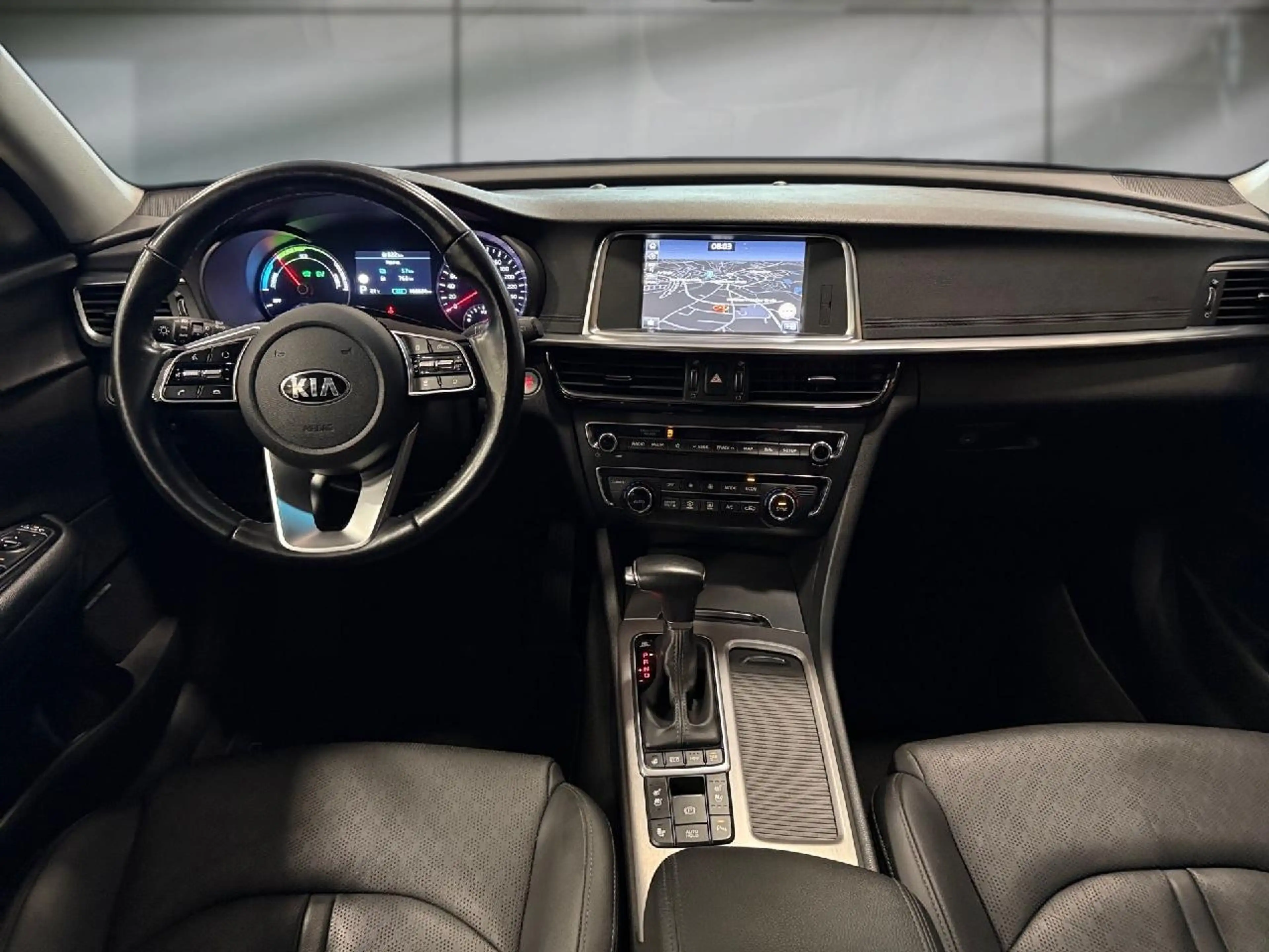 Kia Optima Spirit Plug-in Hybrid — photo 10