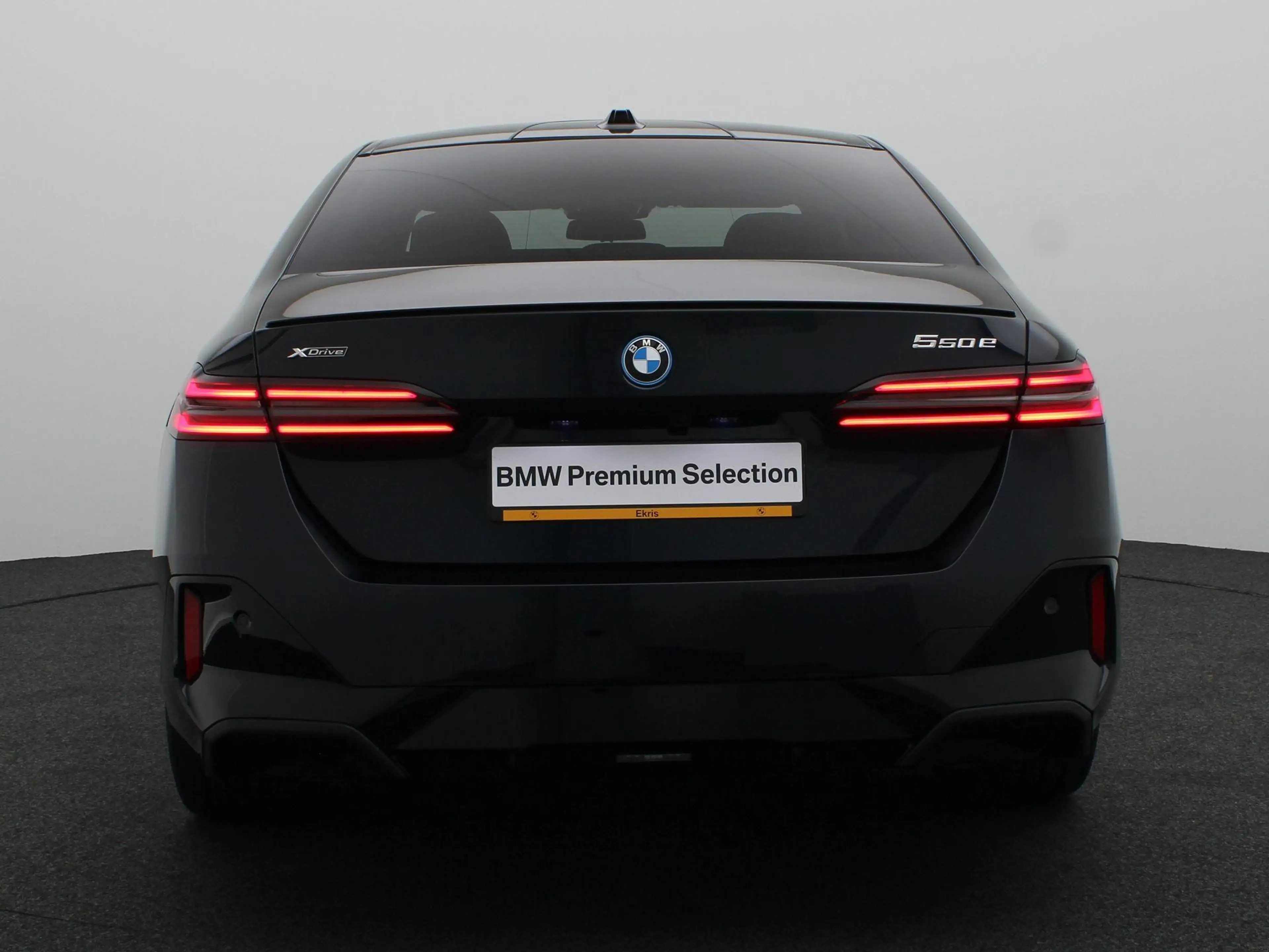 BMW 550 5 Serie Sedan 550e xDrive M Sportpakket Pro | Inno — photo 5