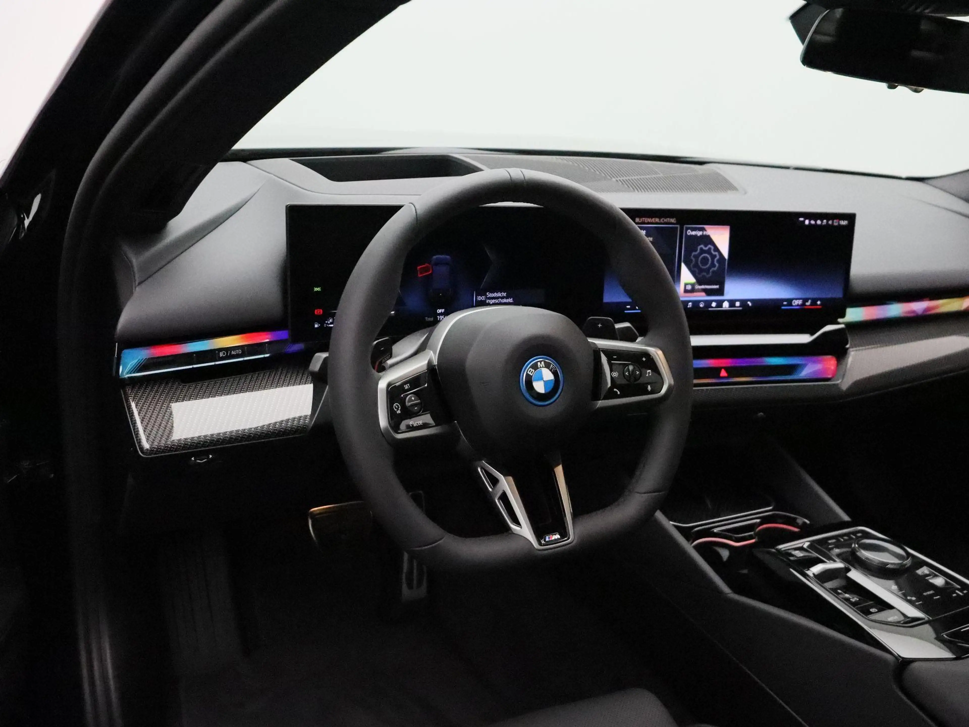 BMW 550 5 Serie Sedan 550e xDrive M Sportpakket Pro | Inno — photo 11