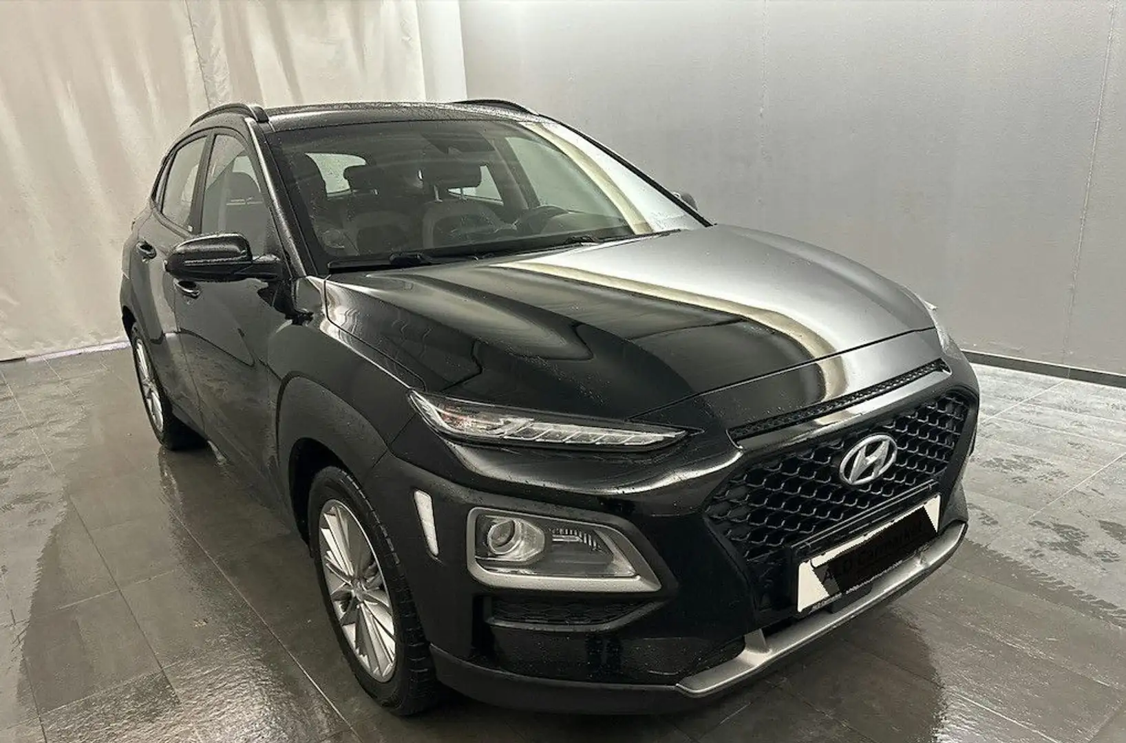Hyundai KONA Automatik Schwarz - 1