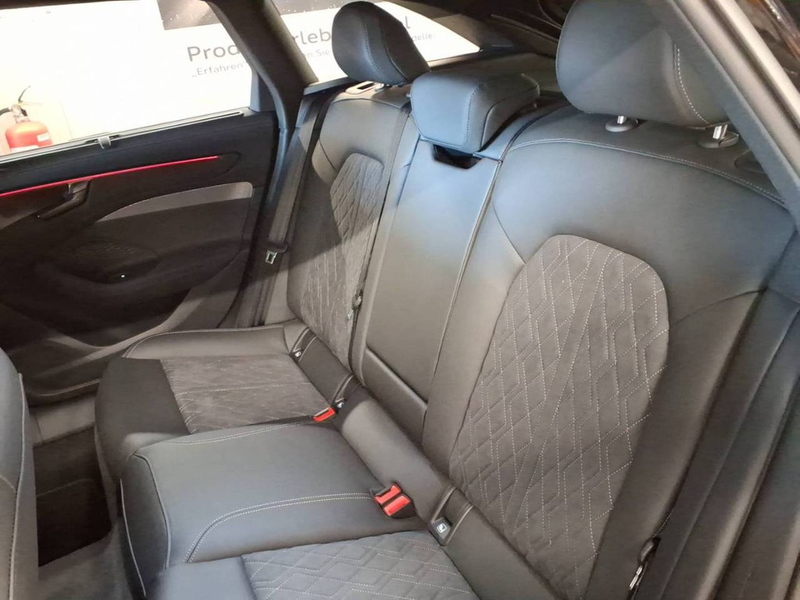 Audi A6 Avant e-hybrid quattro 270 kW S tronic — photo 7