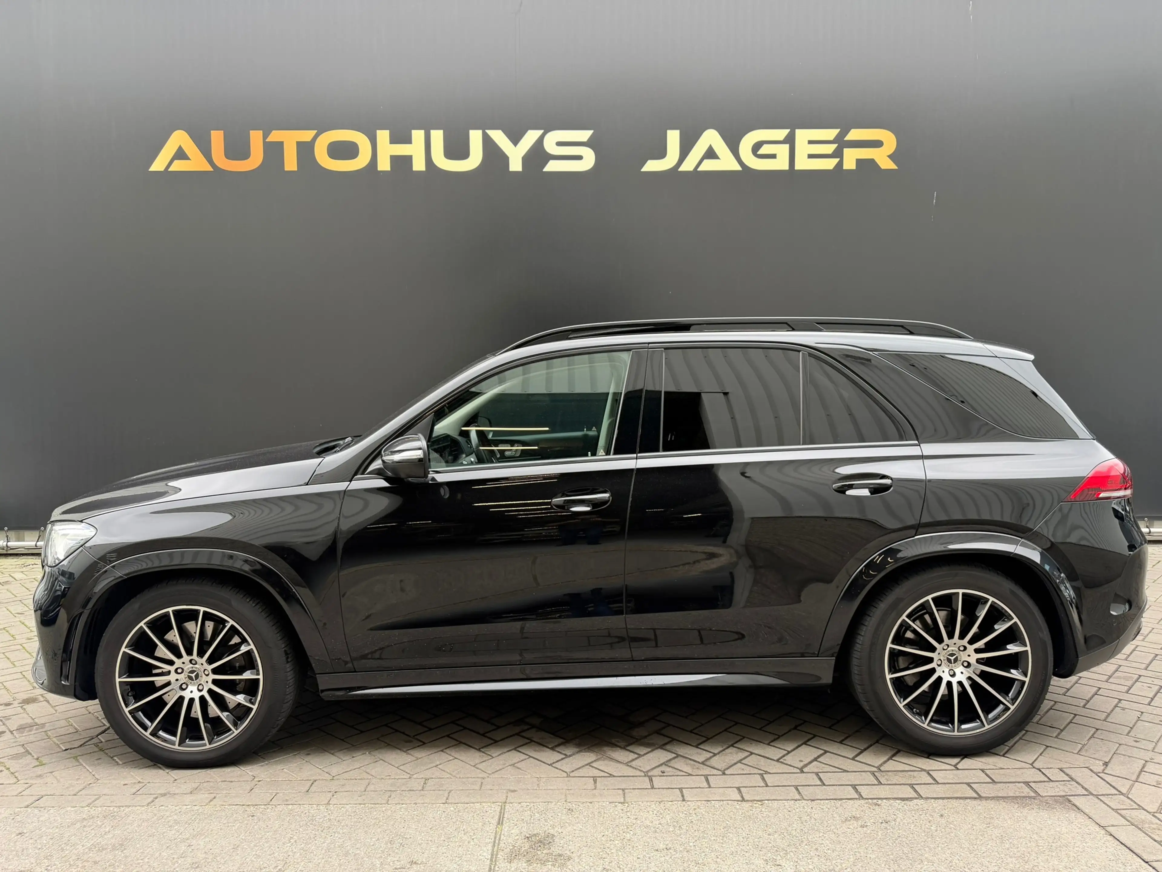 Mercedes-Benz GLE 450 4MATIC Pano Softclosed Verkoeling Memory Burmester — photo 4