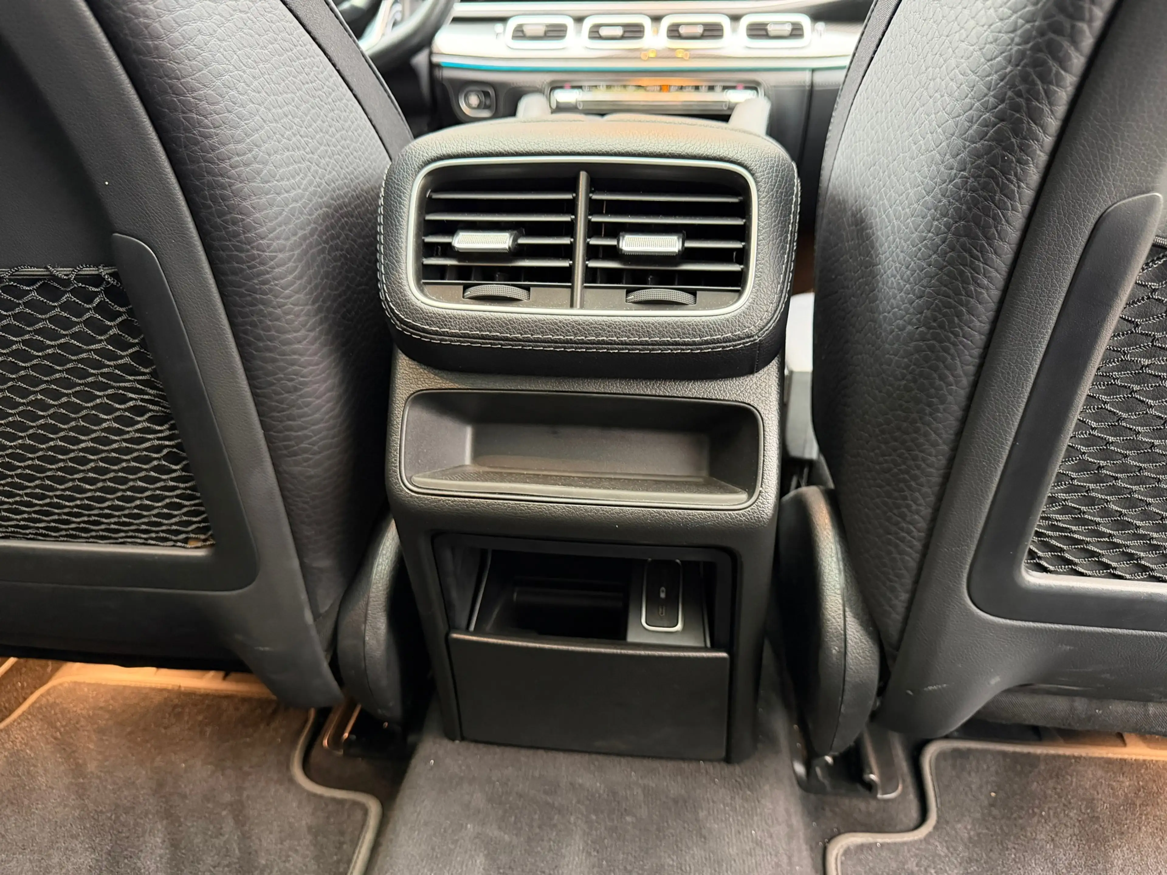 Mercedes-Benz GLE 450 4MATIC Pano Softclosed Verkoeling Memory Burmester — photo 26