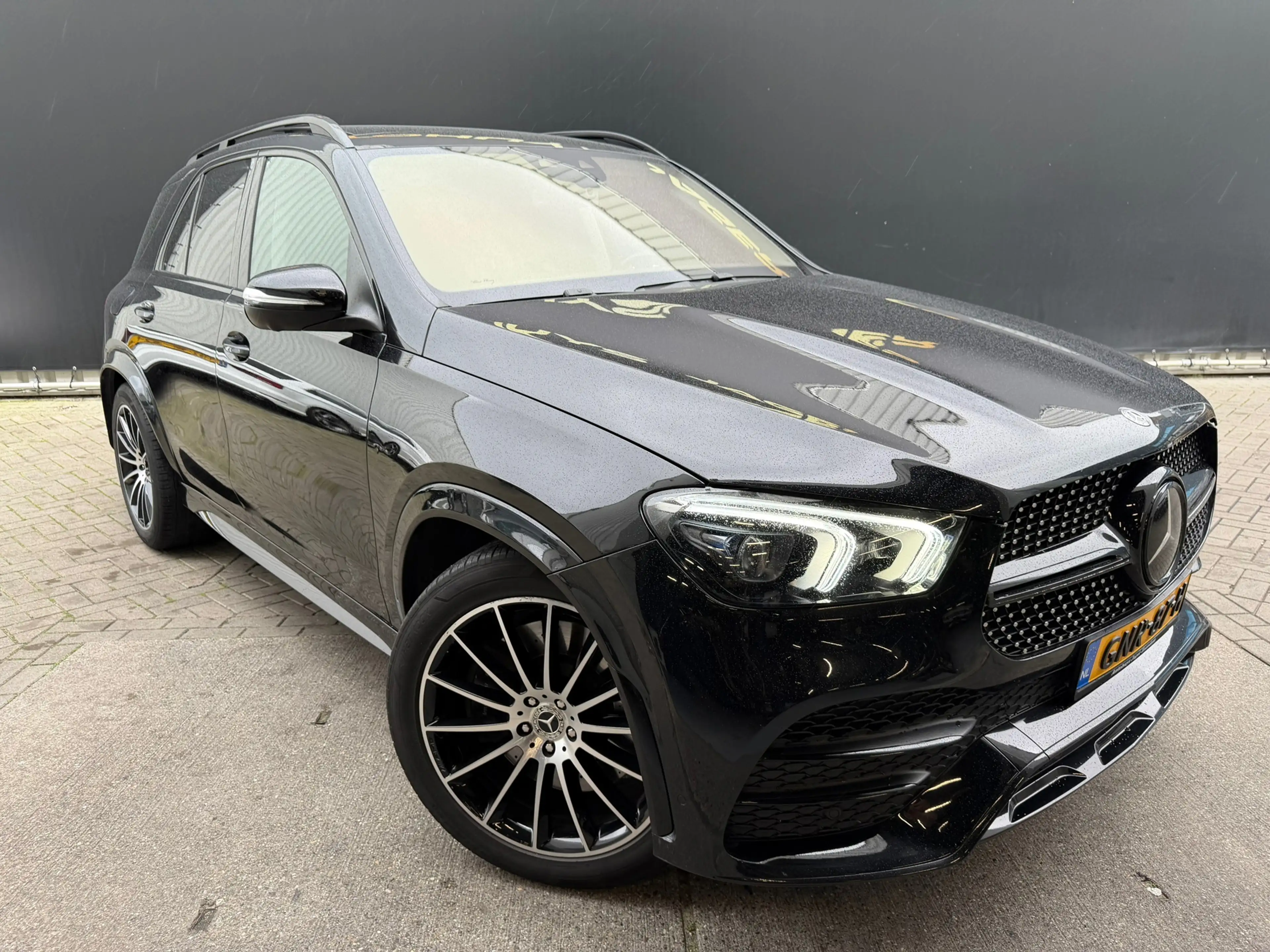 Mercedes-Benz GLE 450 4MATIC Pano Softclosed Verkoeling Memory Burmester — photo 12