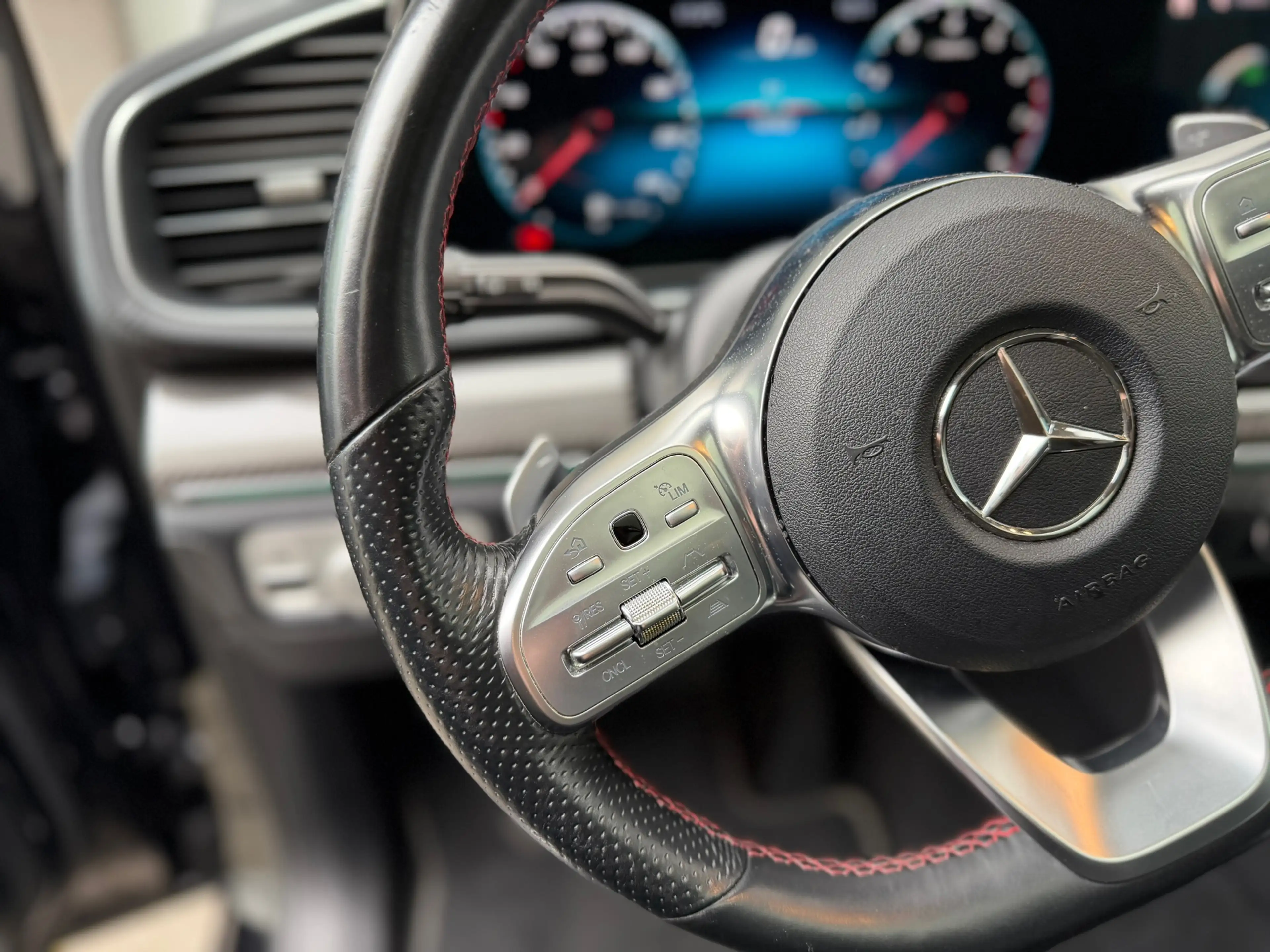 Mercedes-Benz GLE 450 4MATIC Pano Softclosed Verkoeling Memory Burmester — photo 44