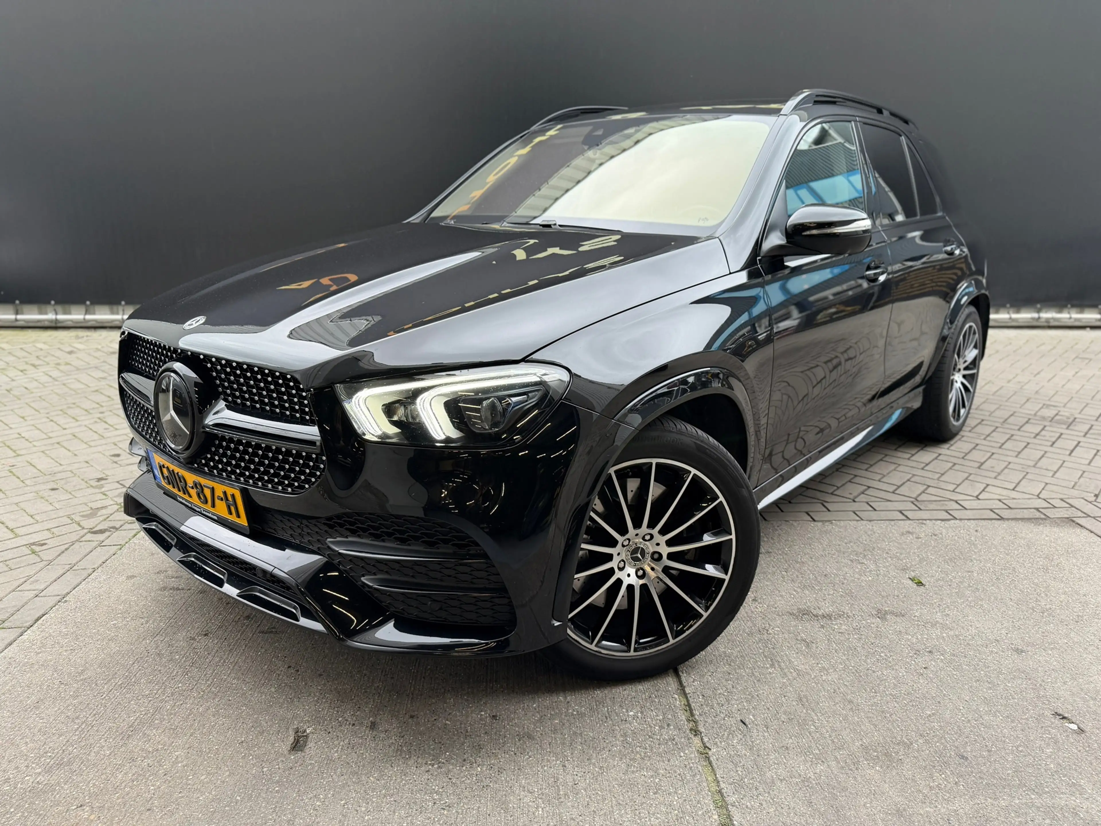 Mercedes-Benz GLE 450 4MATIC Pano Softclosed Verkoeling Memory Burmester — photo 6