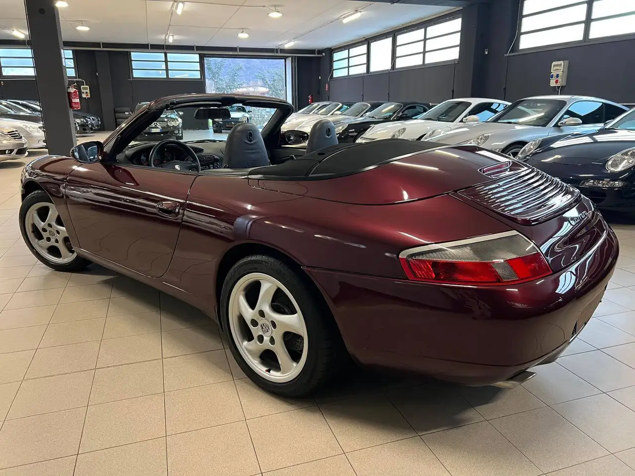 Porsche 996 911 Cabrio 3.4 Carrera ASI ! HARD TOP ! COLORE RUBINO ! TAGLIANDATA ! PERFETTE CONDIZONI !, foto 5