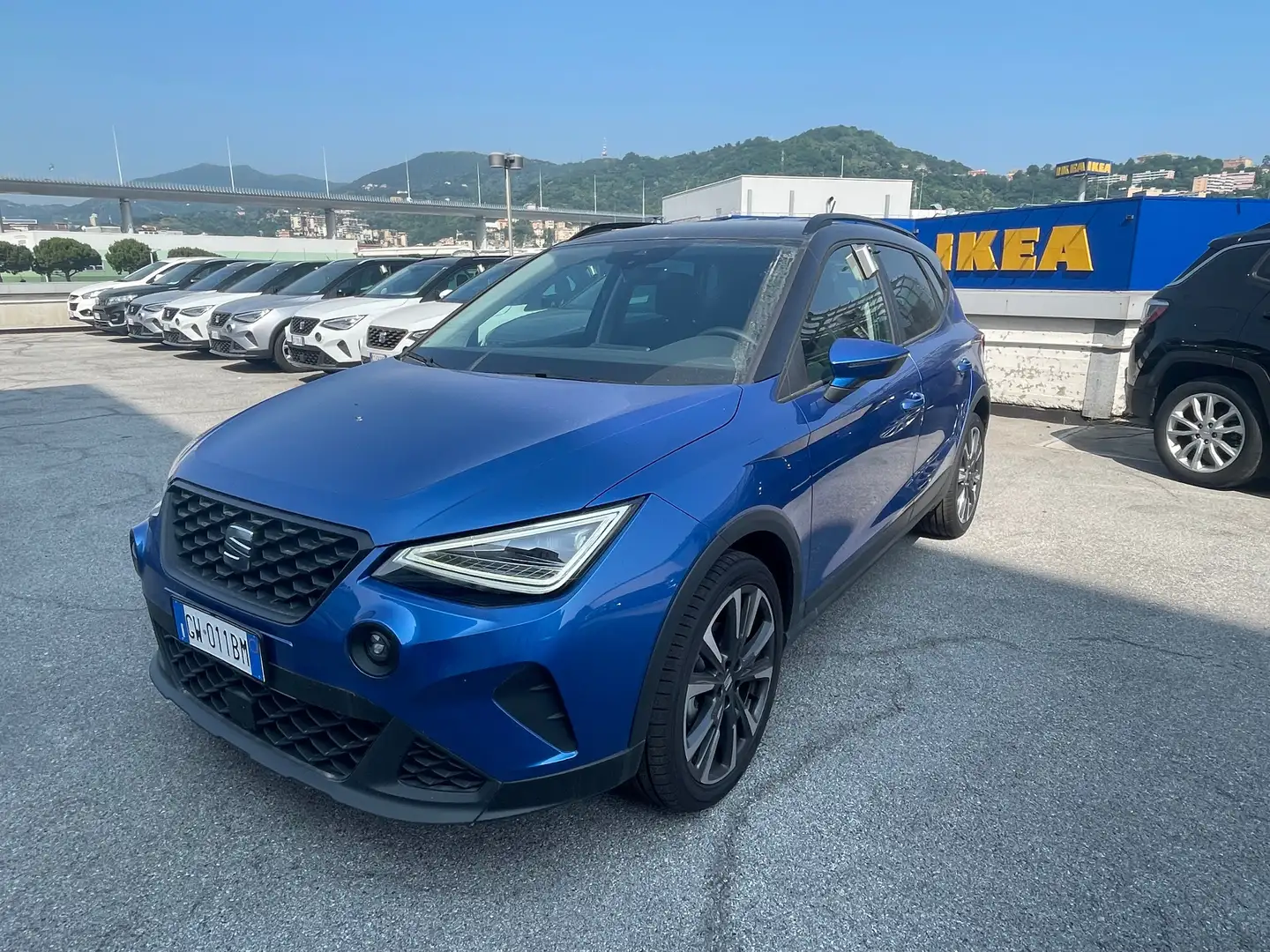 SEAT Arona 1.0 ecotsi Black Edition 95cv KM 0 Bleu - 1