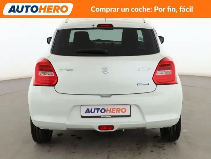 Suzuki Swift 1.2 GLE Mild Hybrid 2022, foto 5