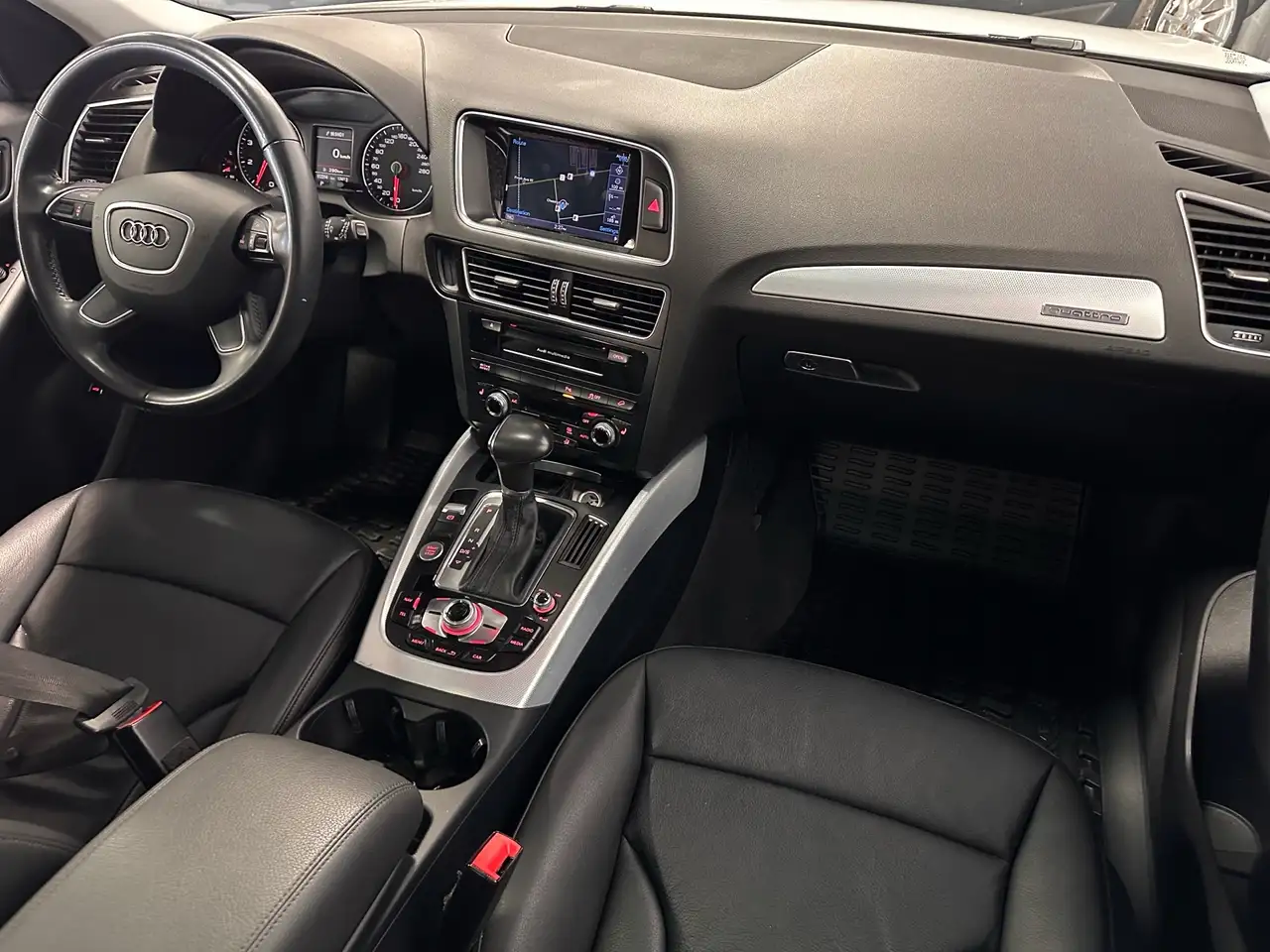 Audi Q5 photo Audi Q5