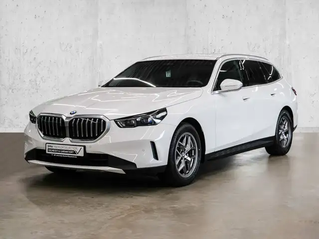 BMW 5 Series main image