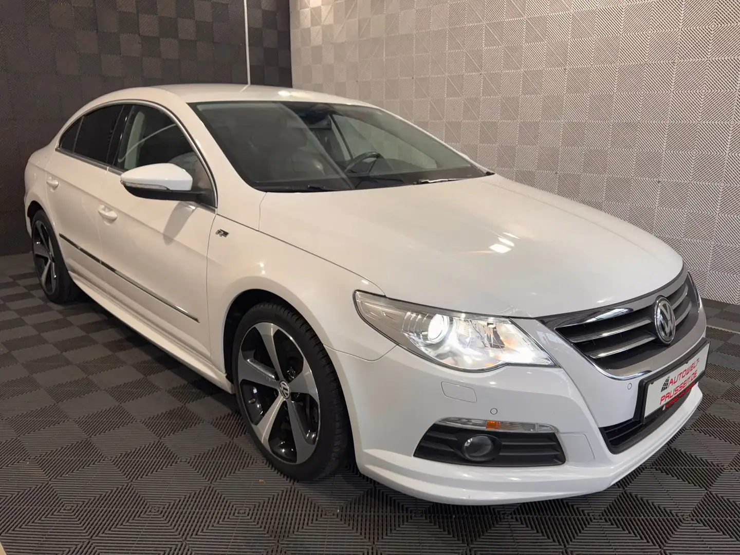 Volkswagen Passat CC 4M*DYNAUDIO*ACC-BI XEN-PDC-AHK-SHZ-19" Blanc - 1