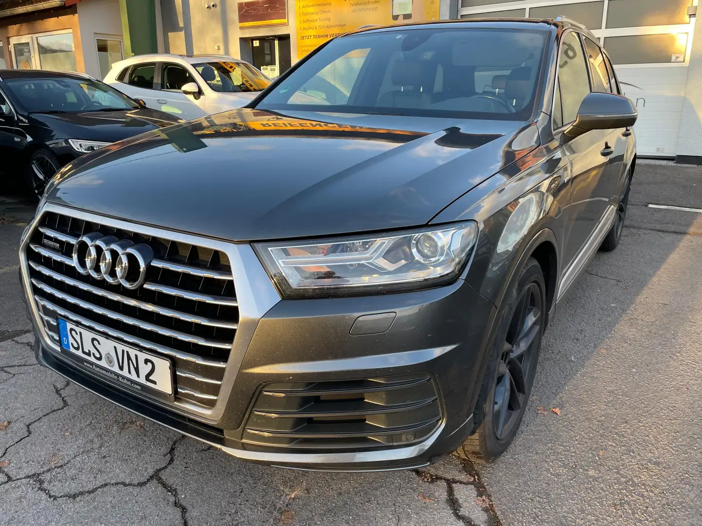 Audi Q7 3.0 TDI quattro Grau - 1