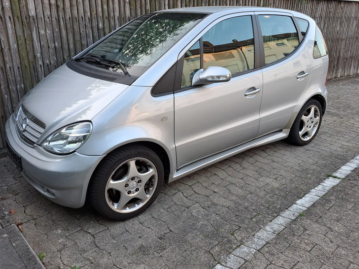 Mercedes-Benz A 210 Evolution Silber - 2