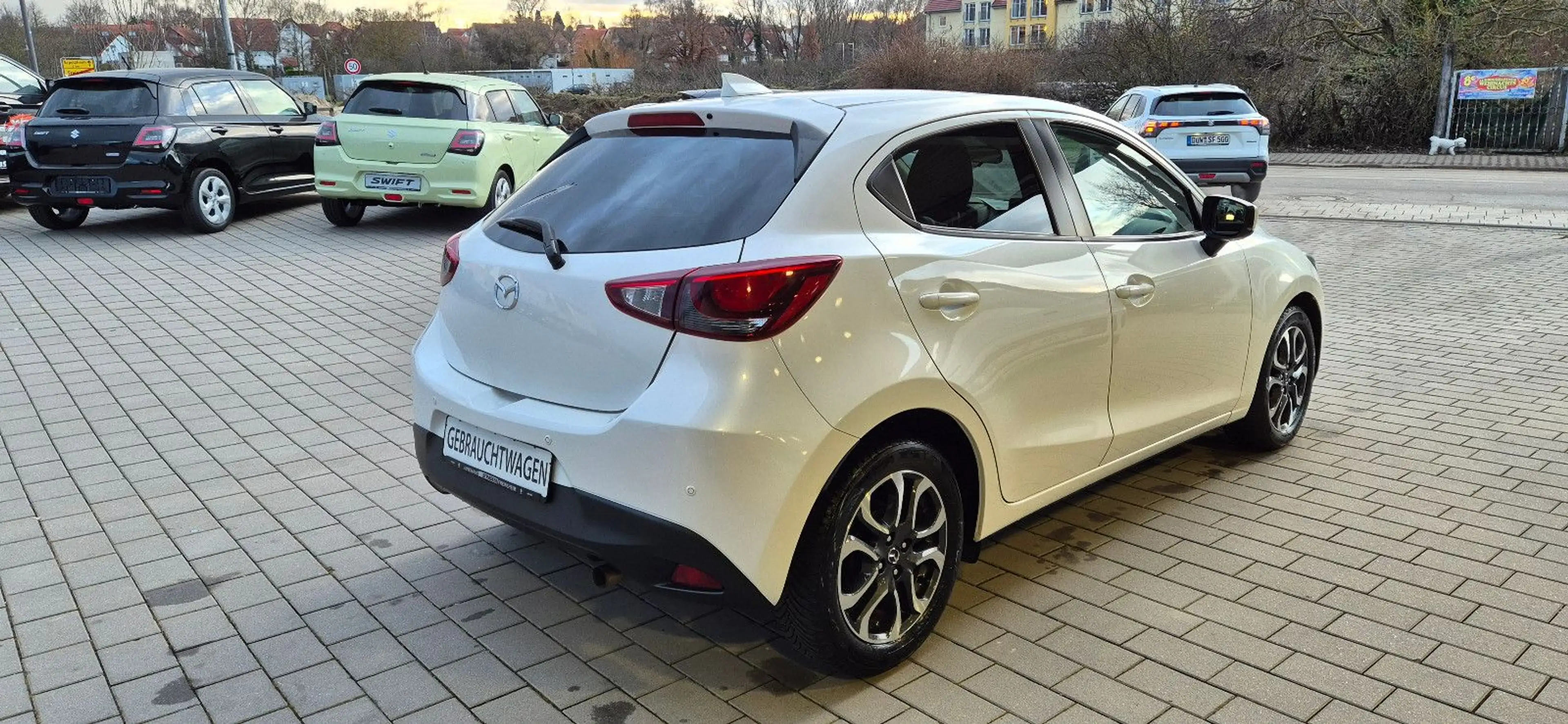 Mazda 2 SKYACTIV-G 90 KIZOKU — photo 3