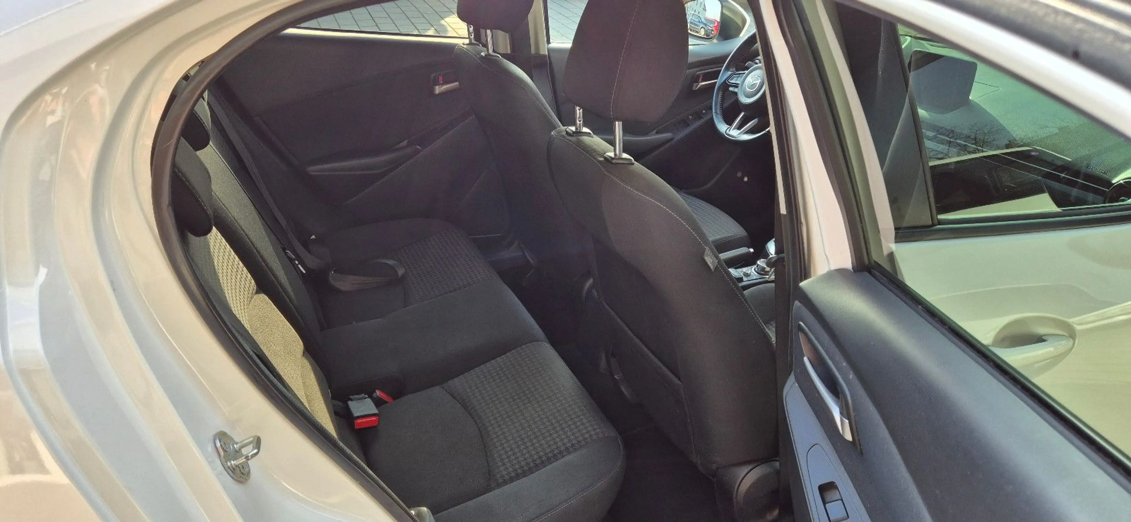 Mazda 2 SKYACTIV-G 90 KIZOKU — photo 15