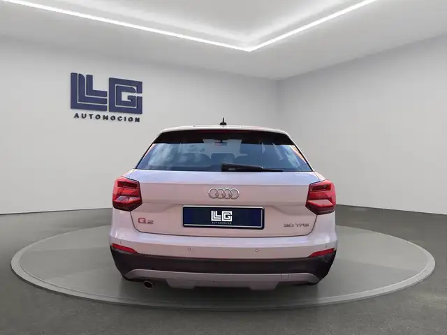 Audi Q2 view 4