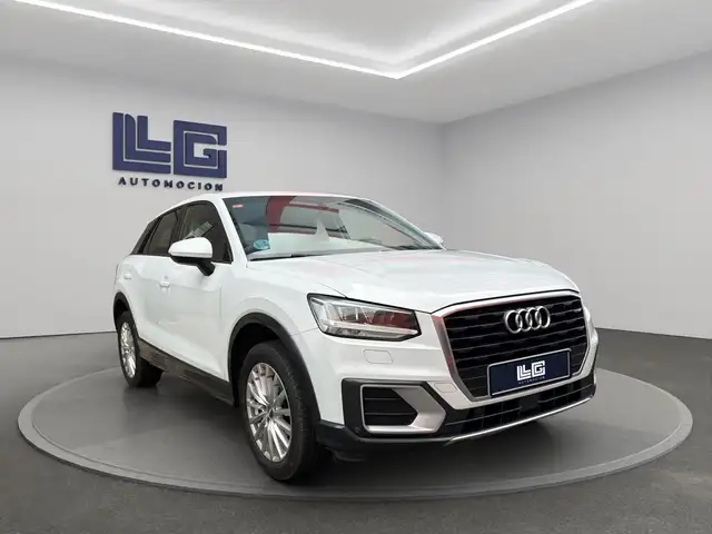 Audi Q2 view 3