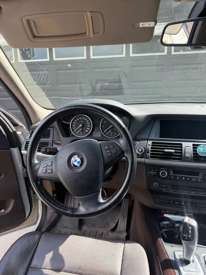 BMW X5 снимка BMW X5