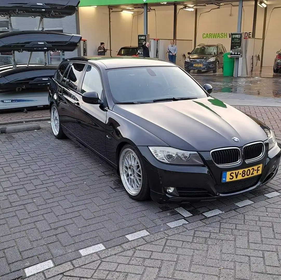 BMW 330 318i/320i Zwart - 1