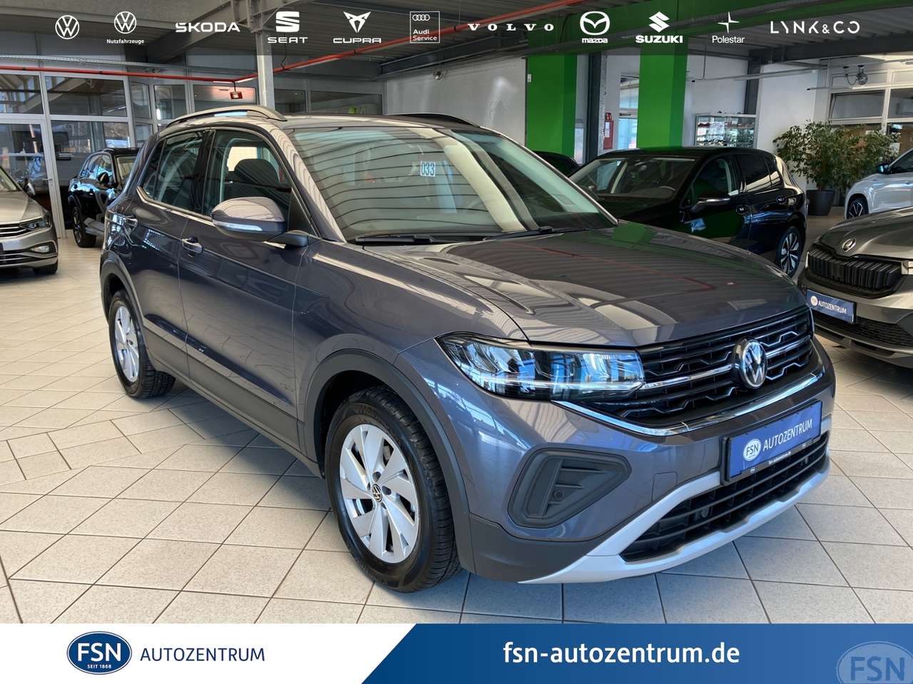 Volkswagen T-Cross 2024 — 1.0 TSI Life DSG AHK LED