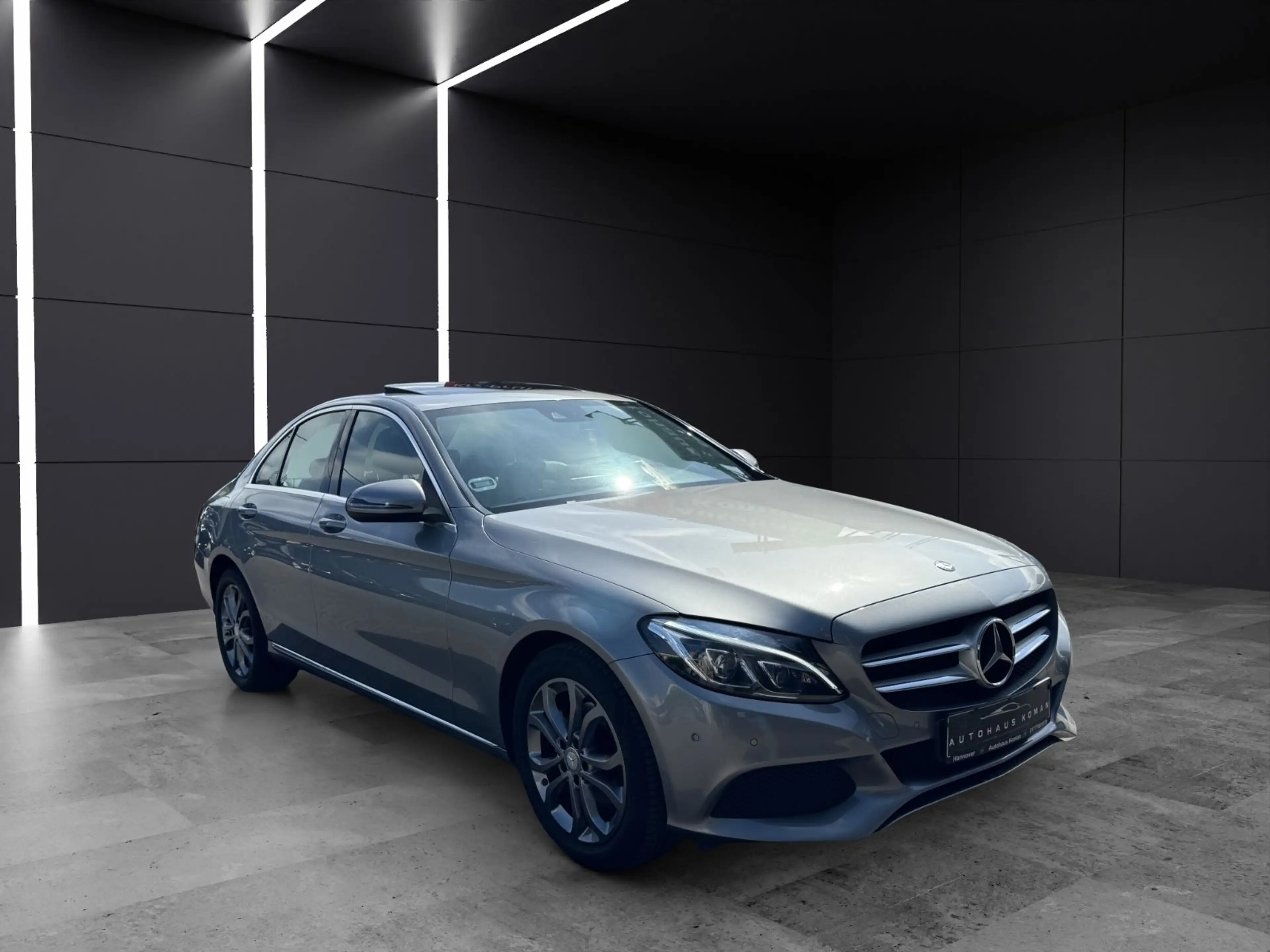 Mercedes-Benz C 180 C180 AVANTGARDE*AUTOM.*PDC*NAVI*LEDER*S.DACH — photo 2