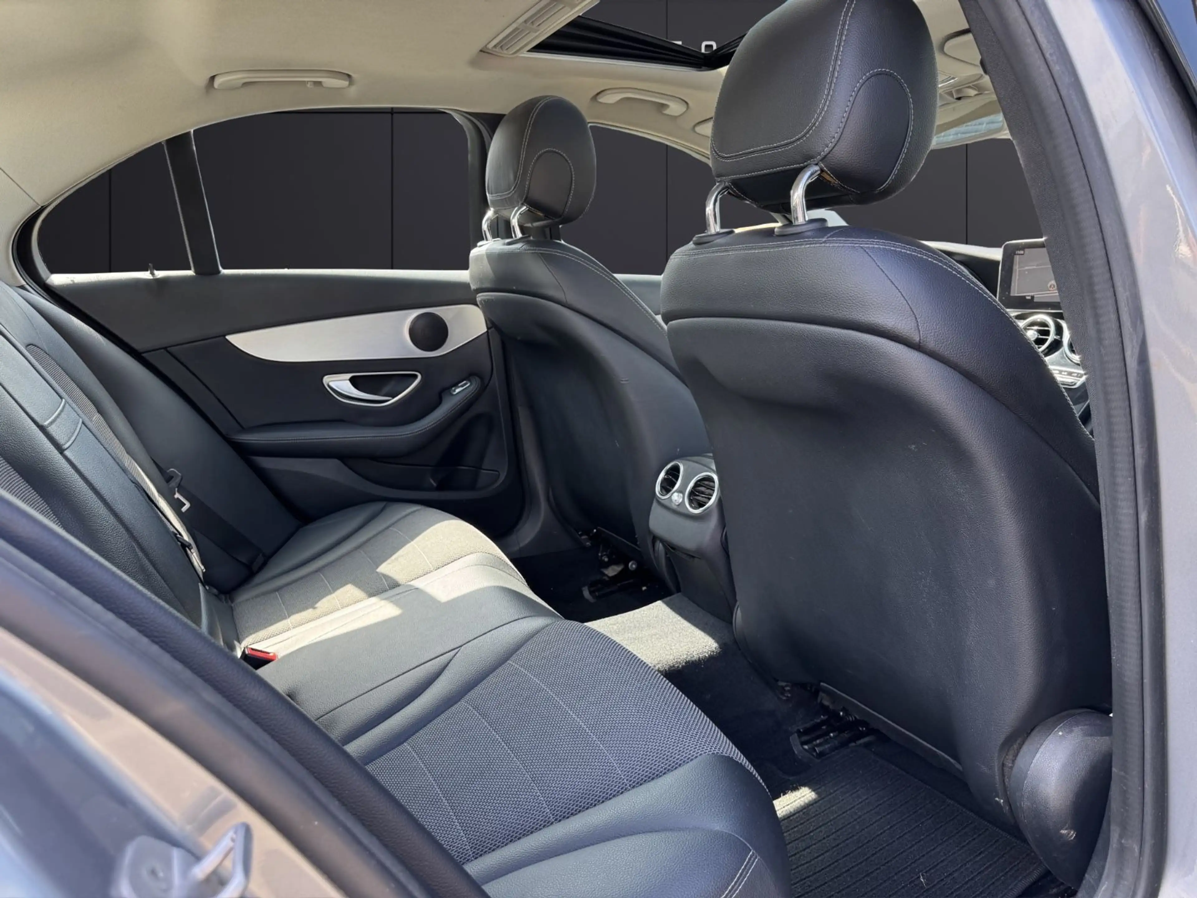 Mercedes-Benz C 180 C180 AVANTGARDE*AUTOM.*PDC*NAVI*LEDER*S.DACH — photo 13