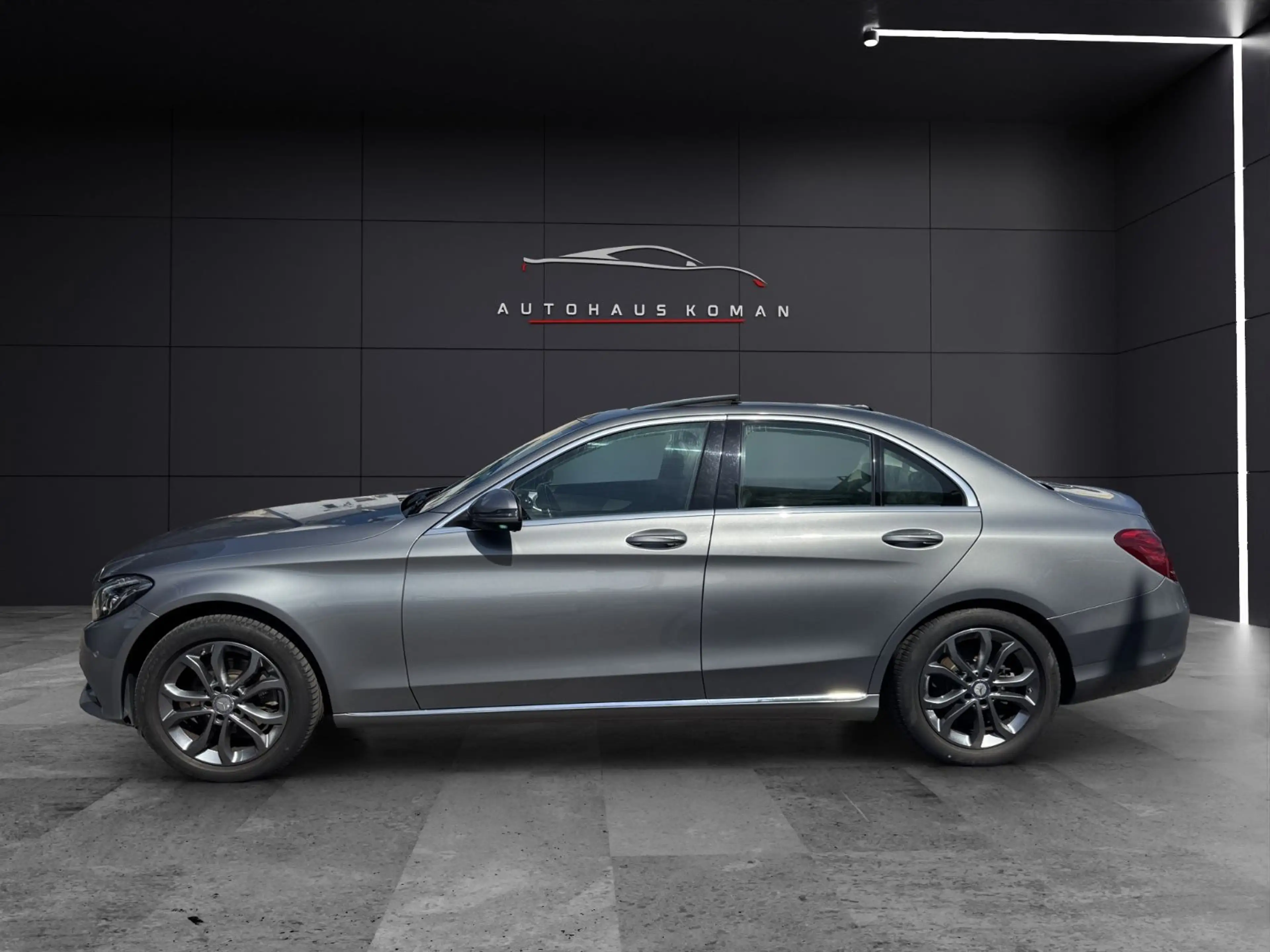 Mercedes-Benz C 180 C180 AVANTGARDE*AUTOM.*PDC*NAVI*LEDER*S.DACH — photo 4